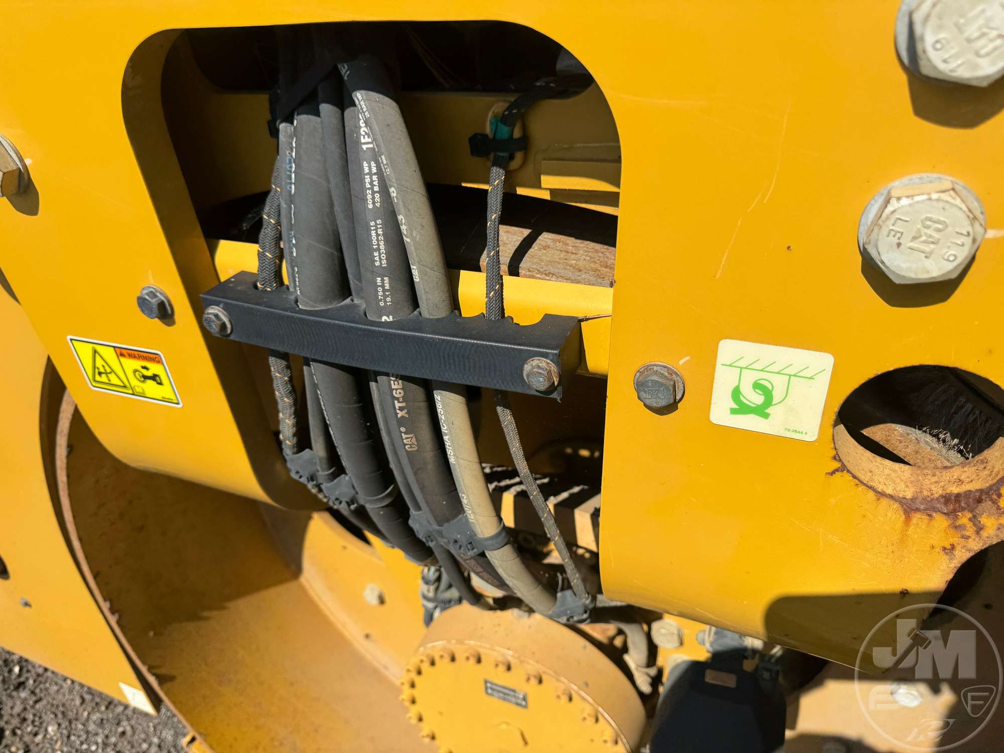 2016 Caterpillar CB54B