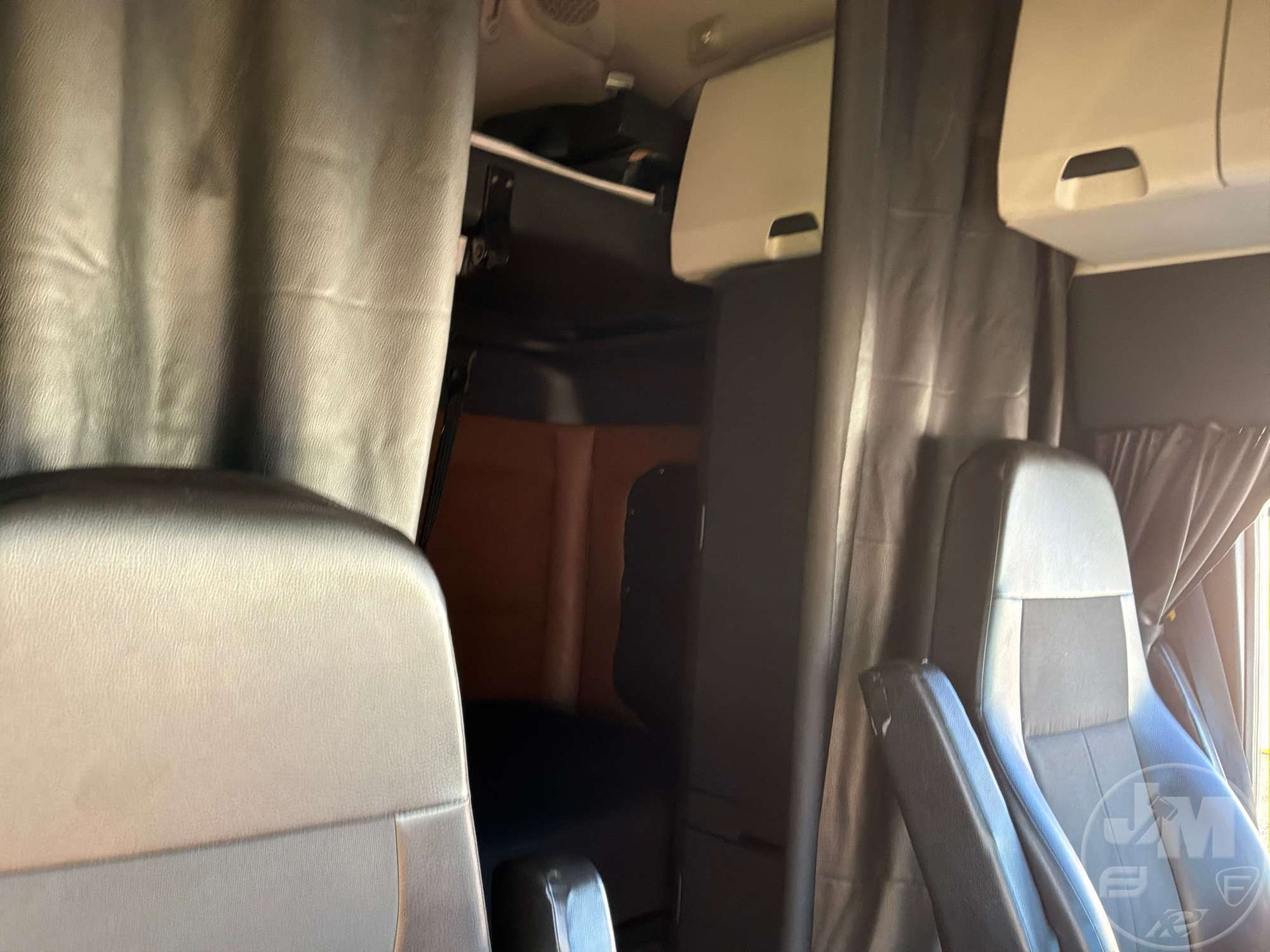 2020 Freightliner CASCADIA