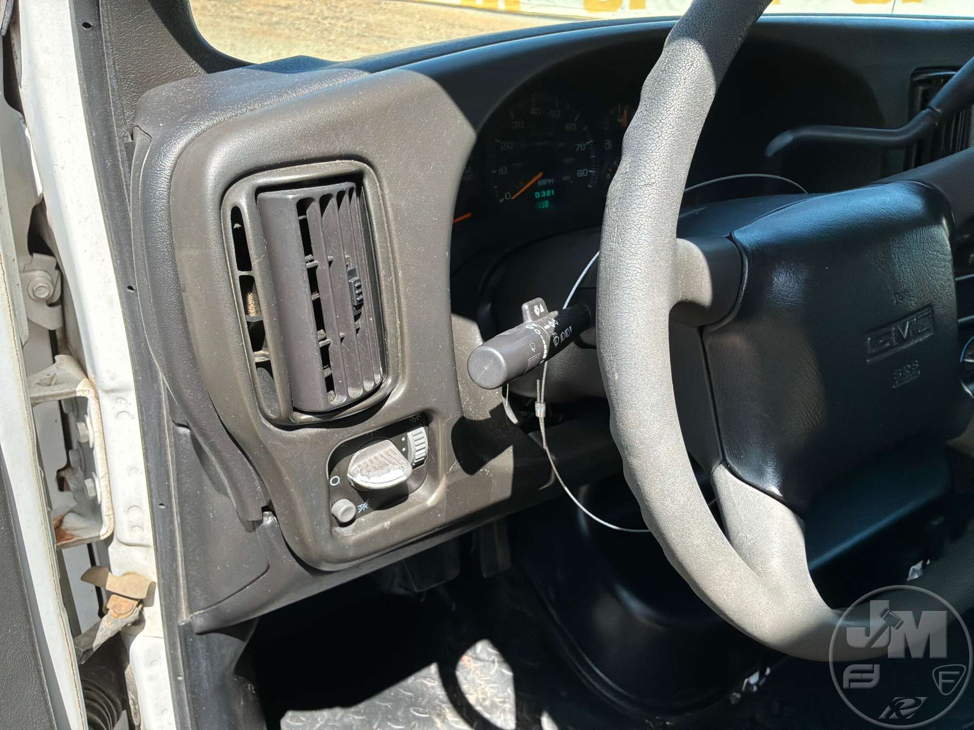 2006 GMC C5