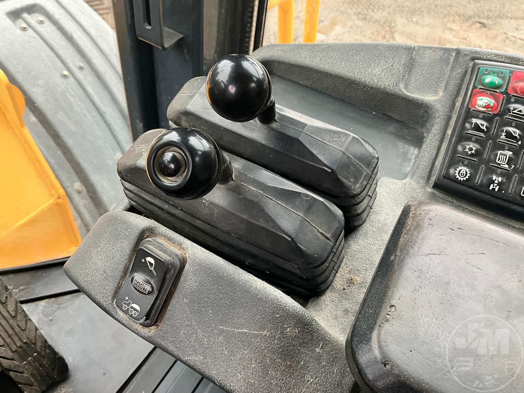 2012 John Deere 744K