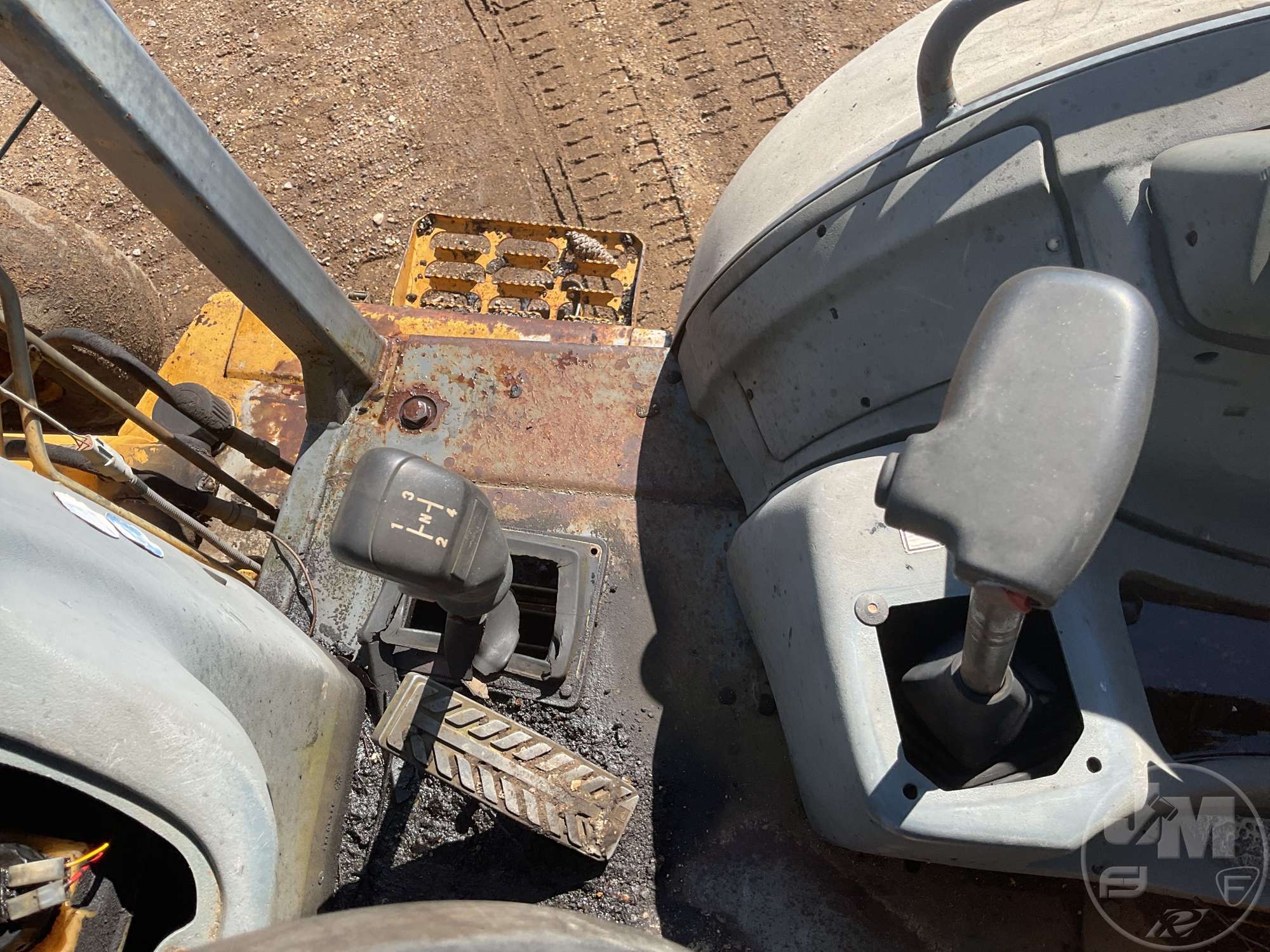 1998 New Holland 555E