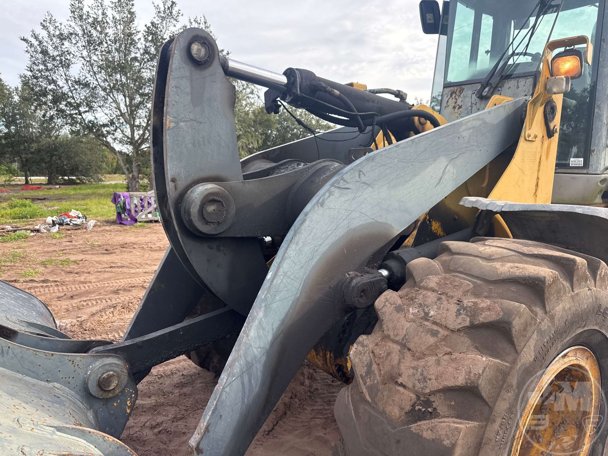2005 John Deere 624J