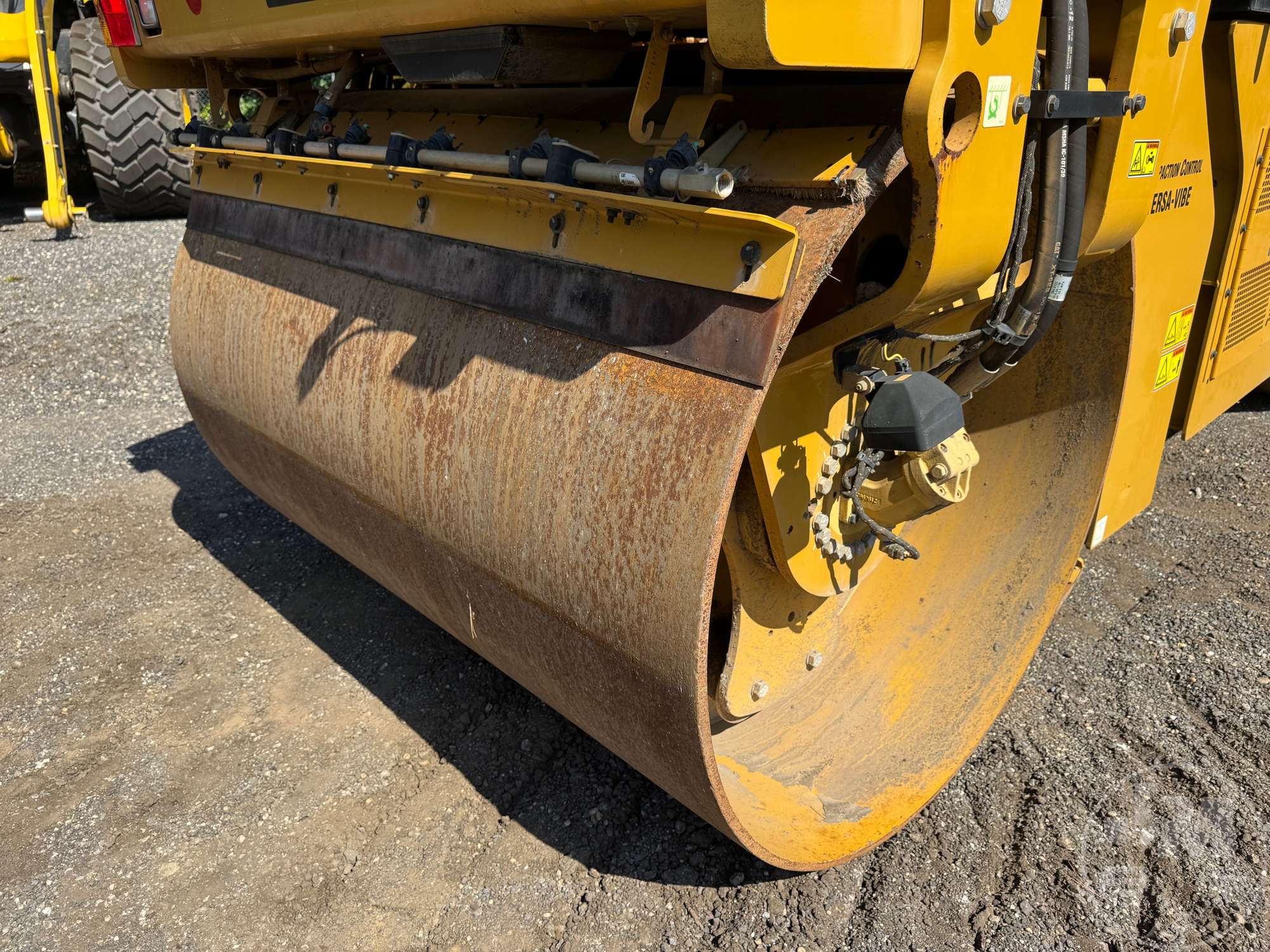 2016 Caterpillar CB54B