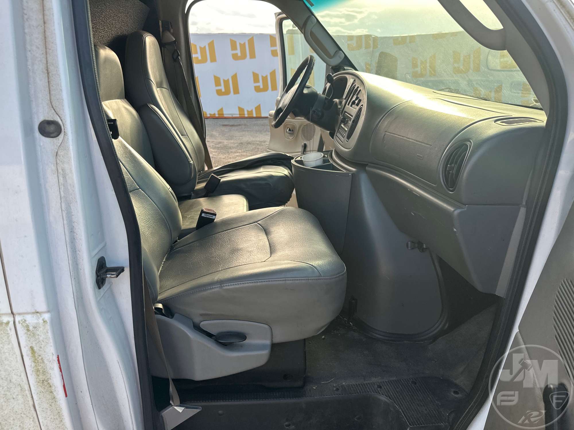2007 Ford E-450