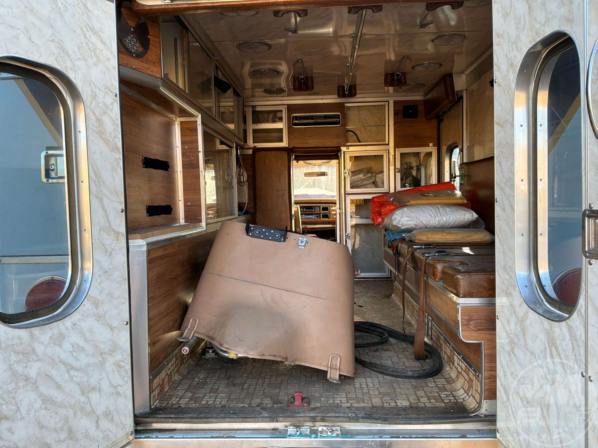 1983 Ford E-350