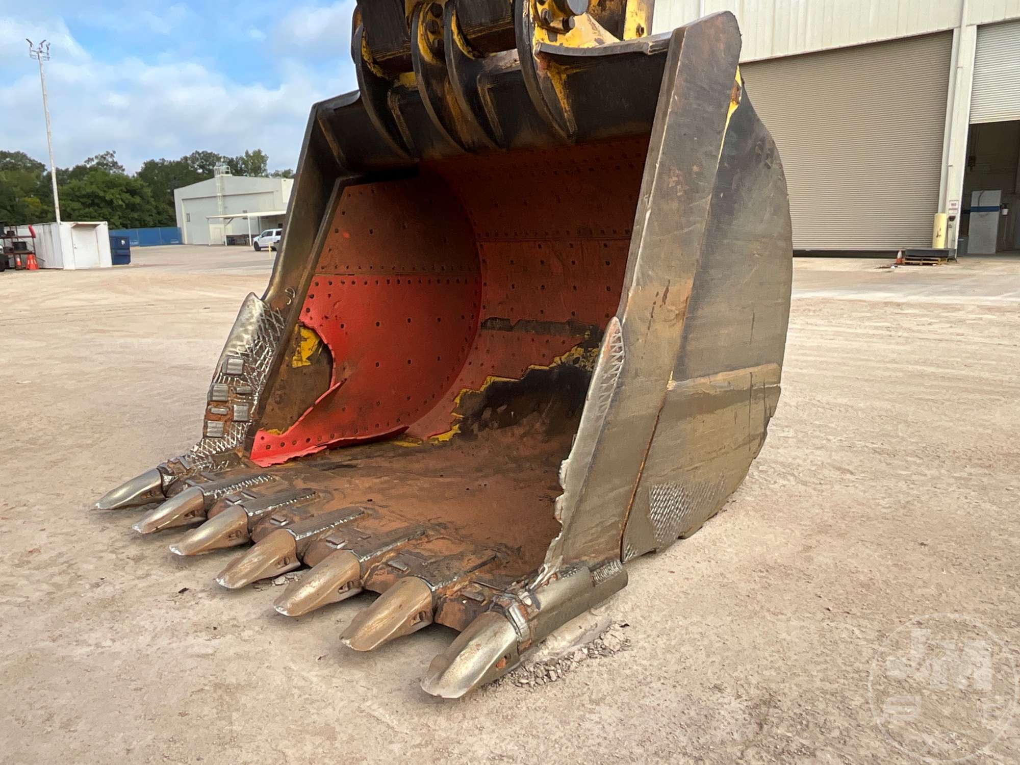 2019 Komatsu PC2000-11