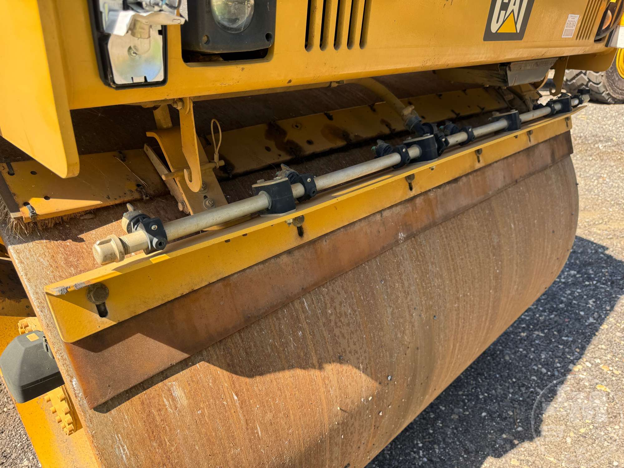 2016 Caterpillar CB54B