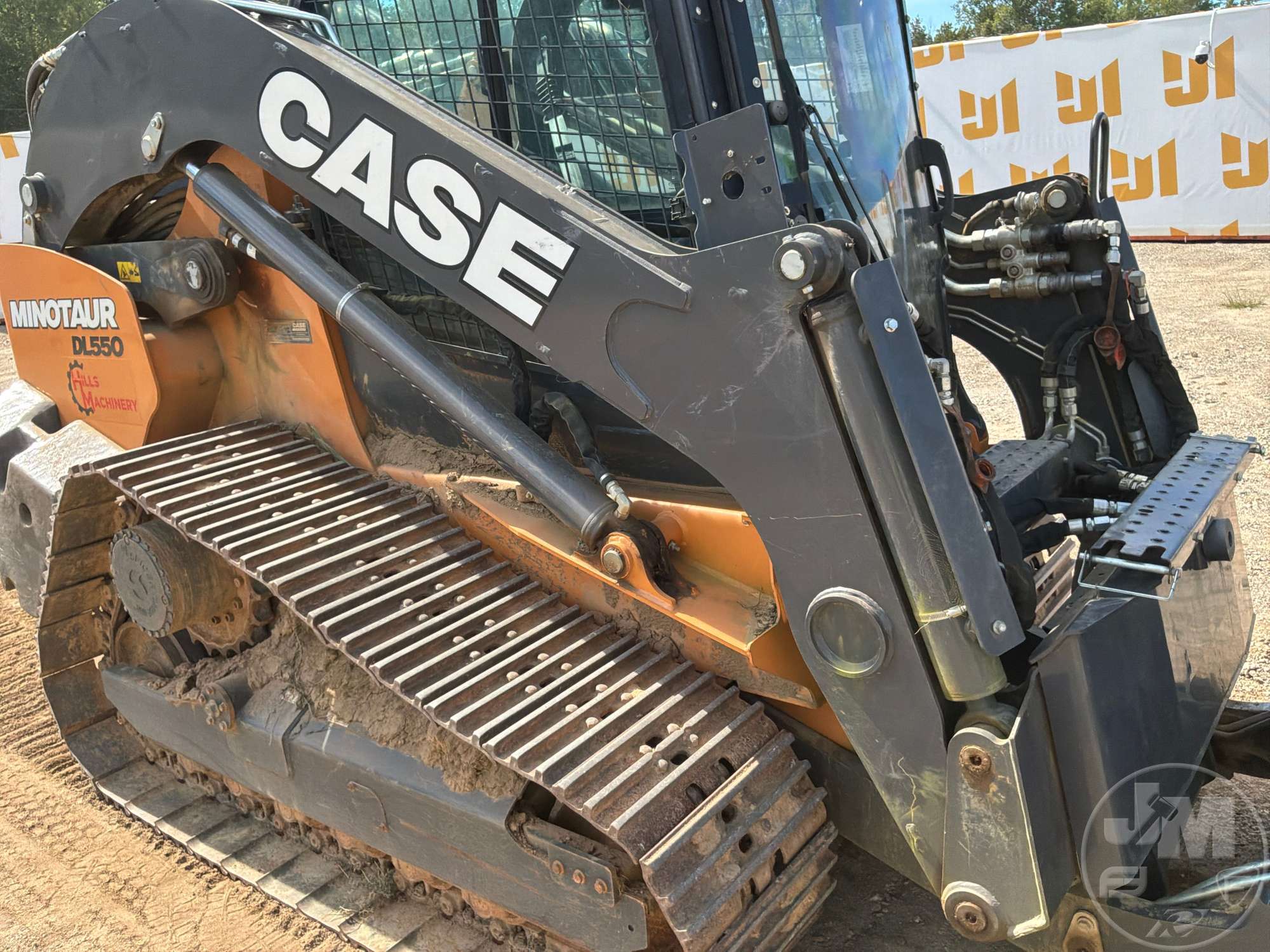 2023 Case DL550