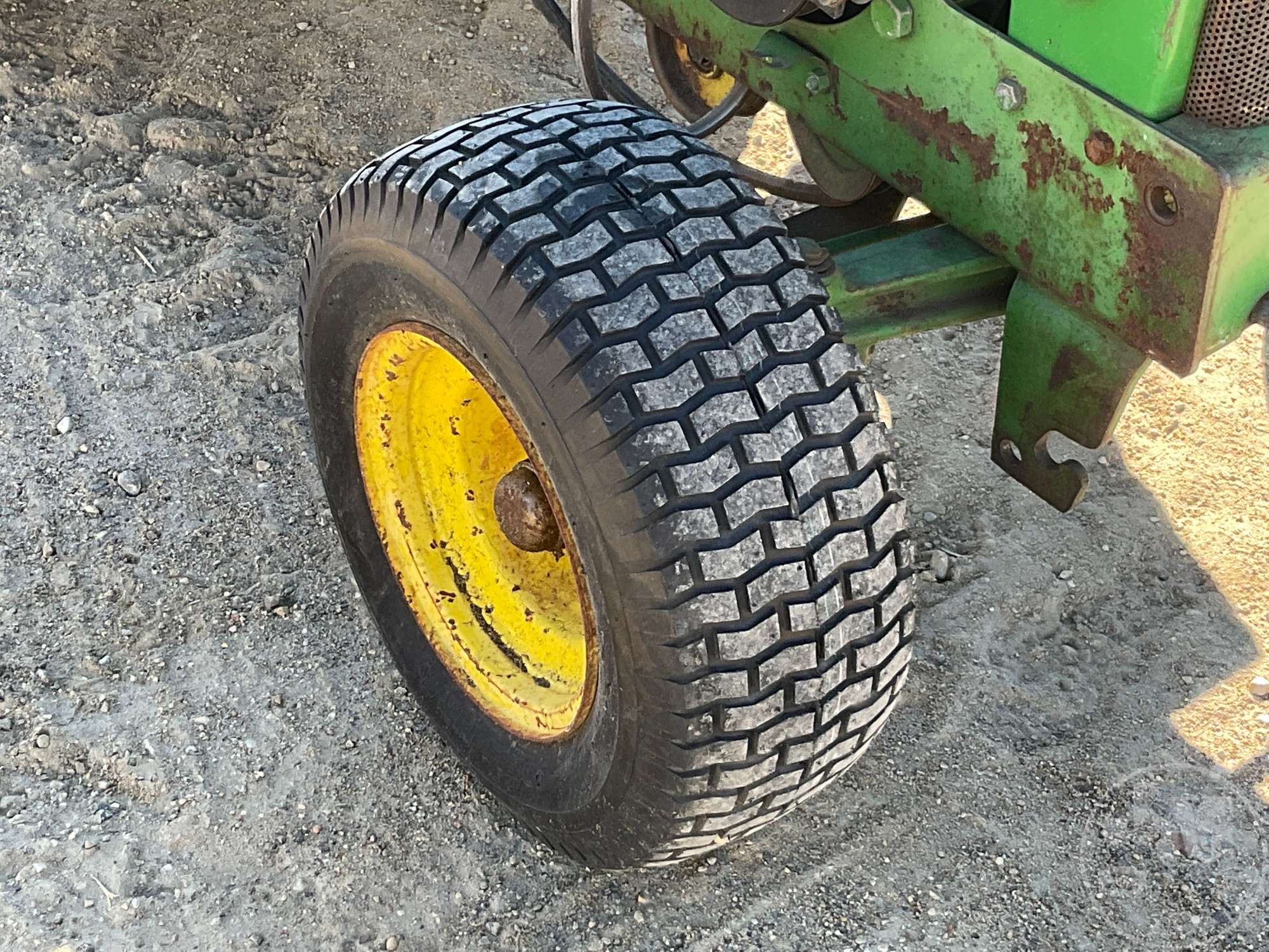 1973 John Deere 112