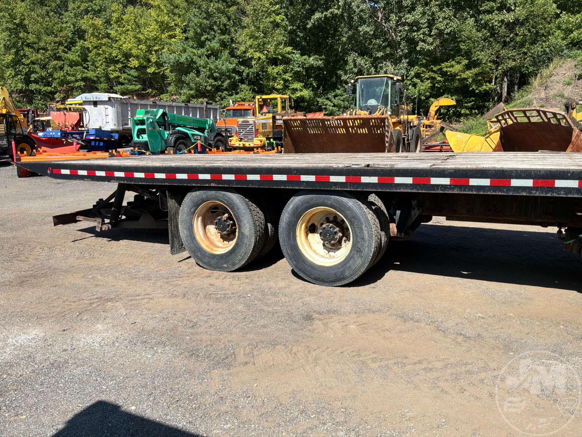 2005 Freightliner M2