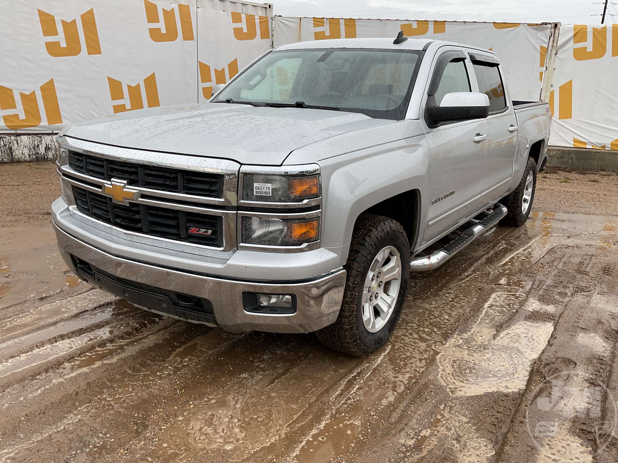 Photo of 2015 Chevrolet Silverado