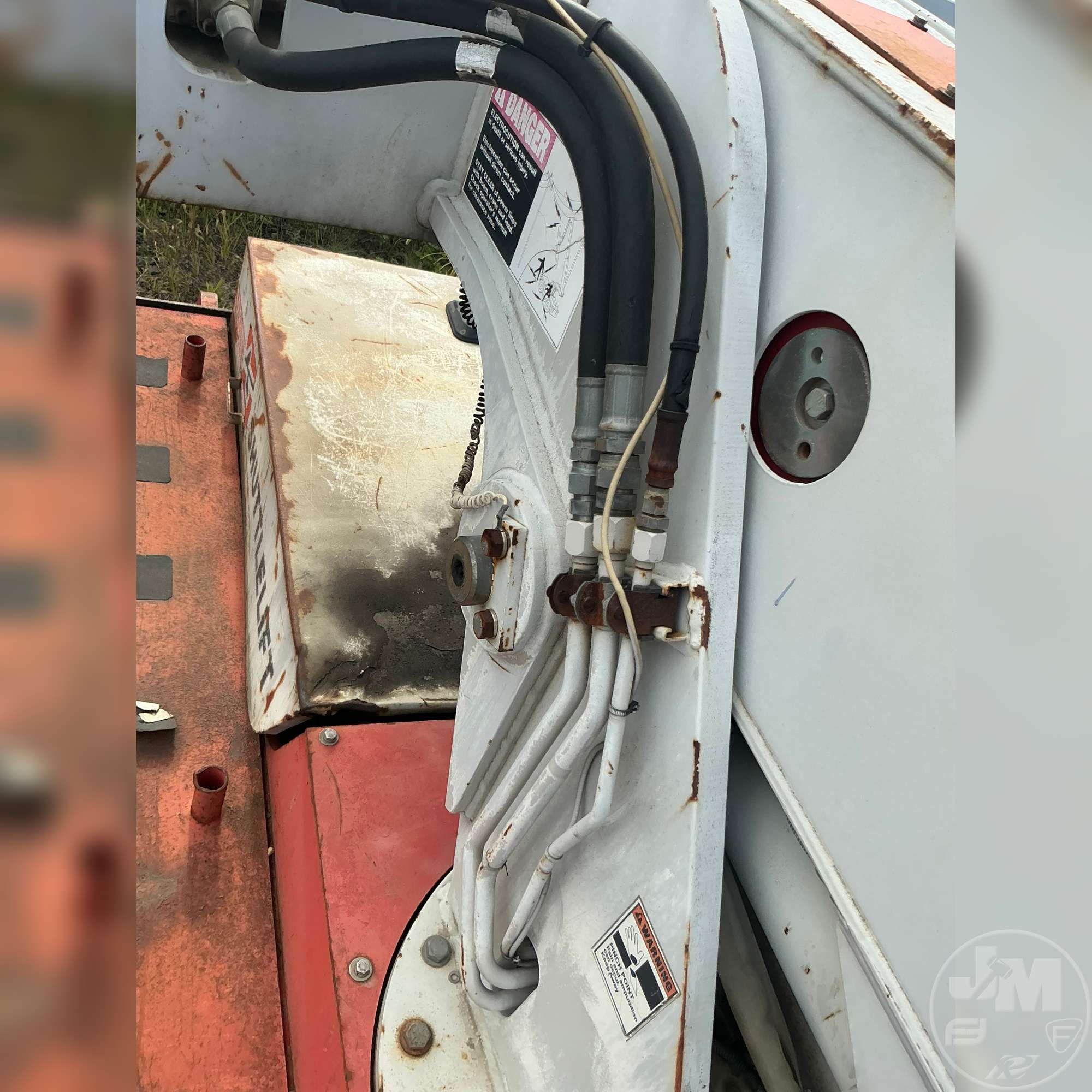 2004 Shuttlelift 3340 B