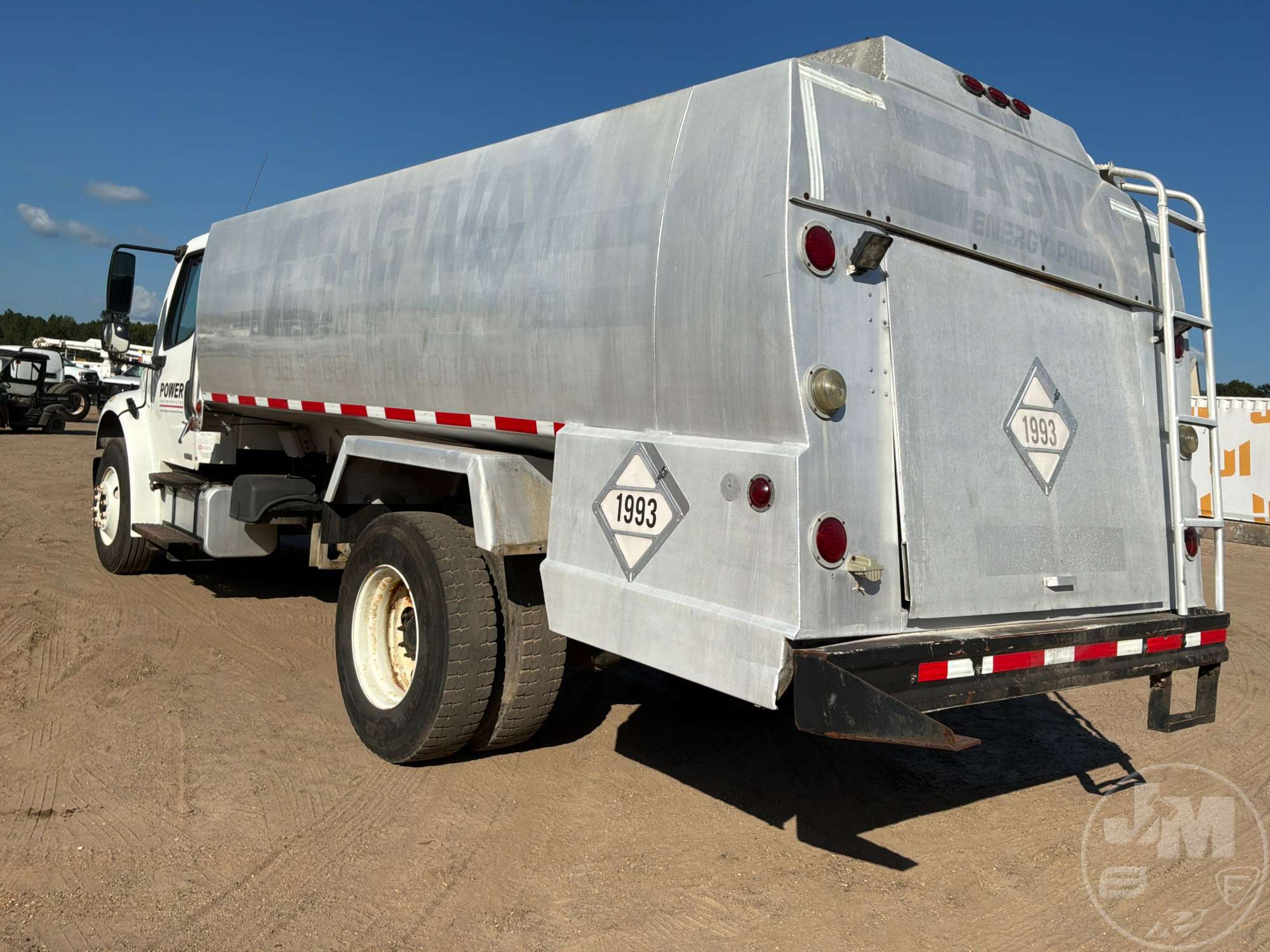 2006 Freightliner M2