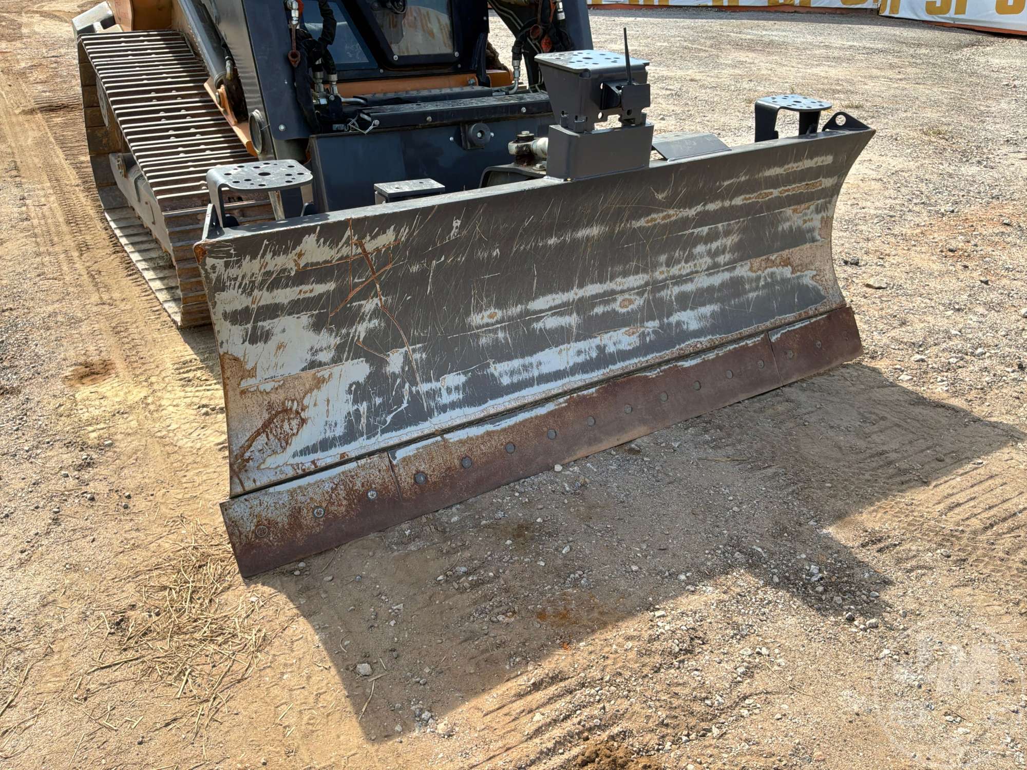 2023 Case DL550