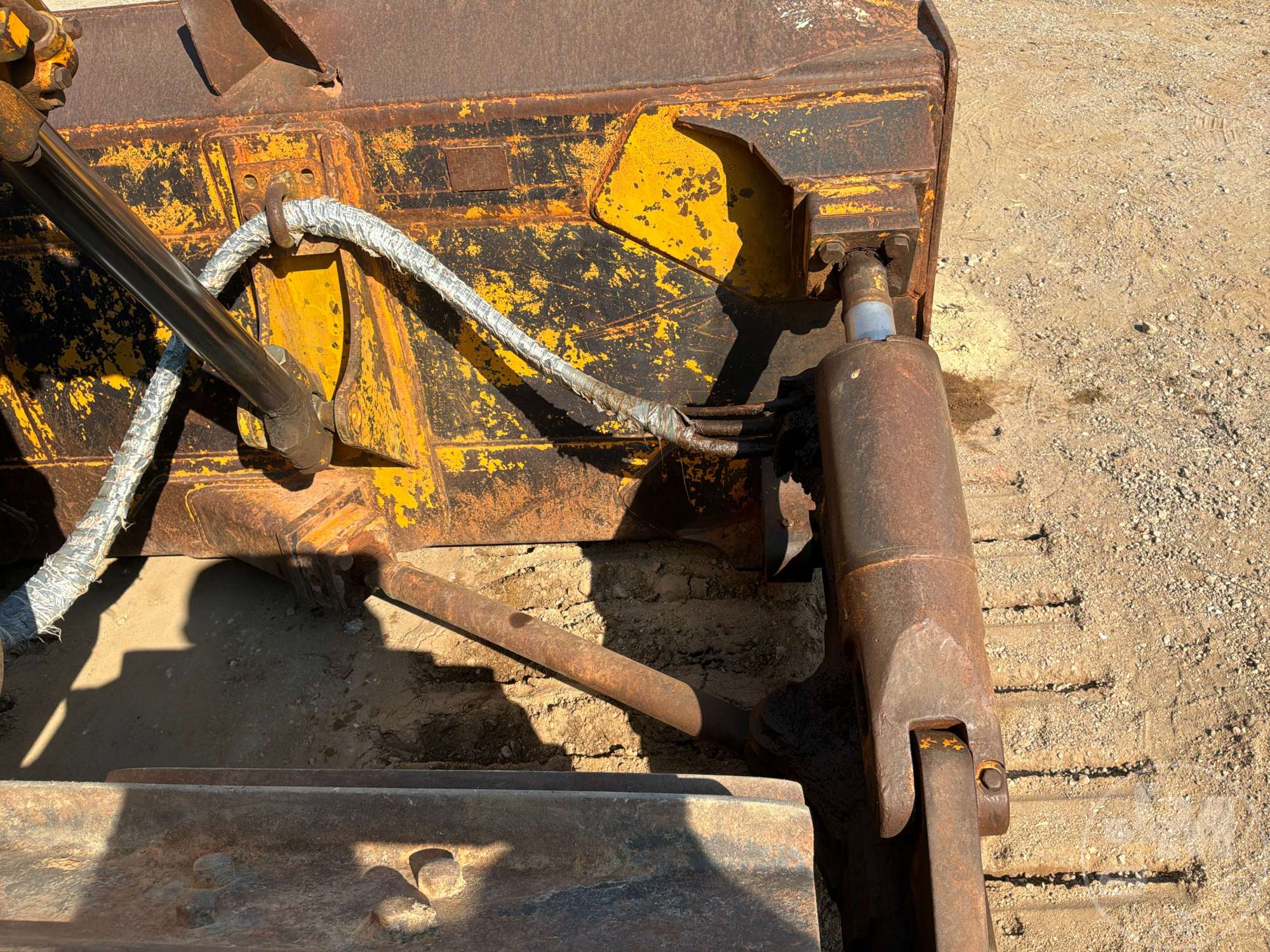 1988 John Deere 750 B