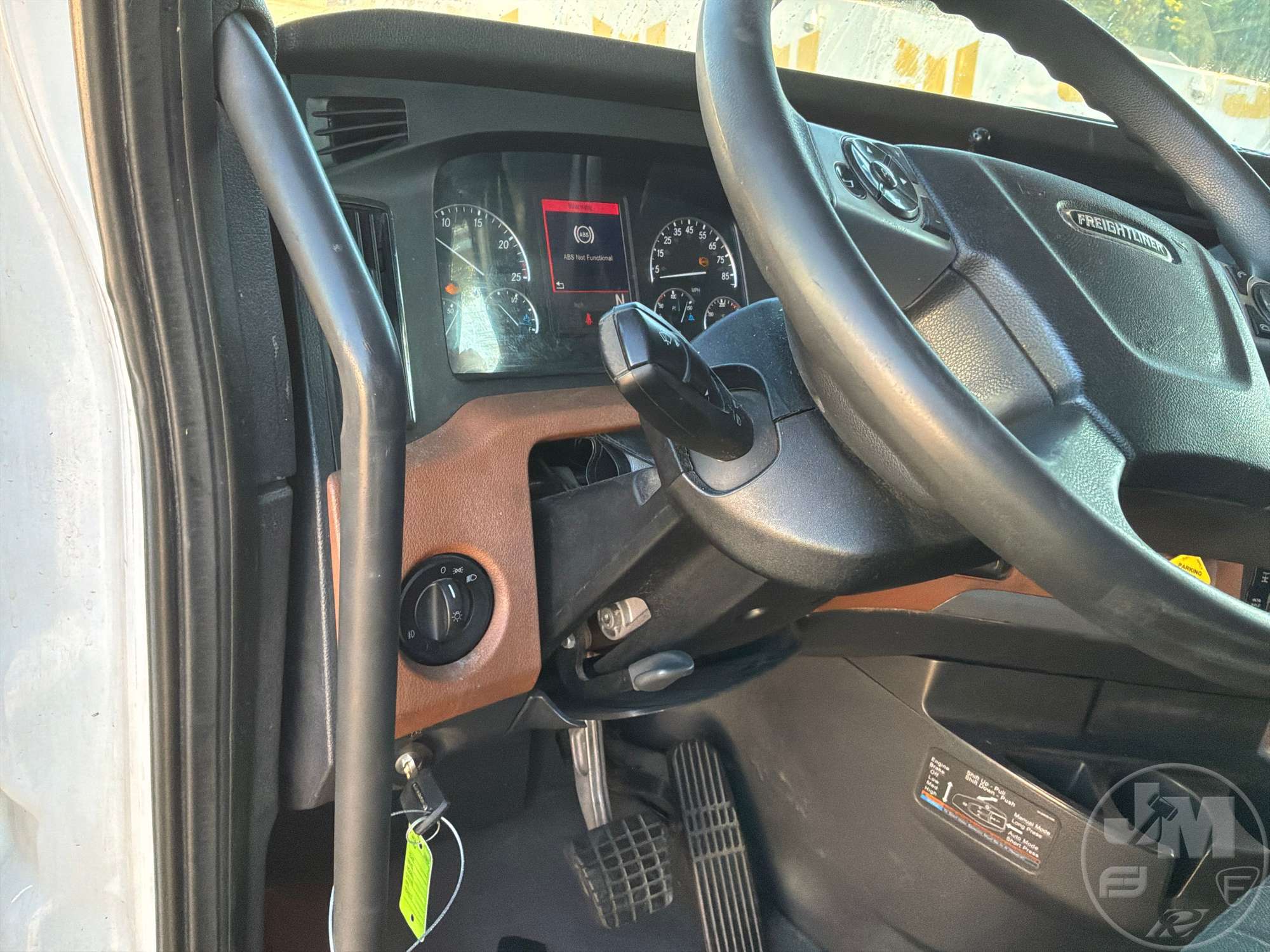 2020 Freightliner CASCADIA