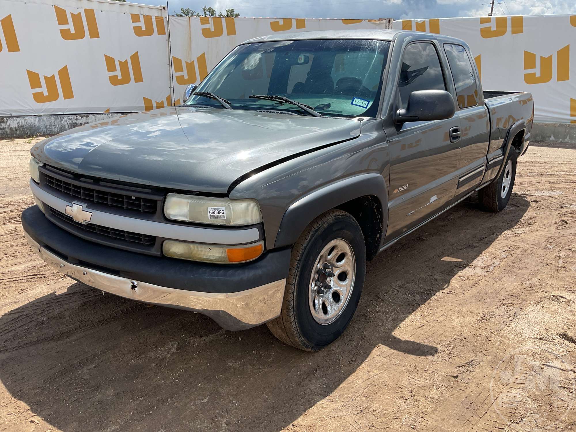 Photo of 2002 Chevrolet Silverado