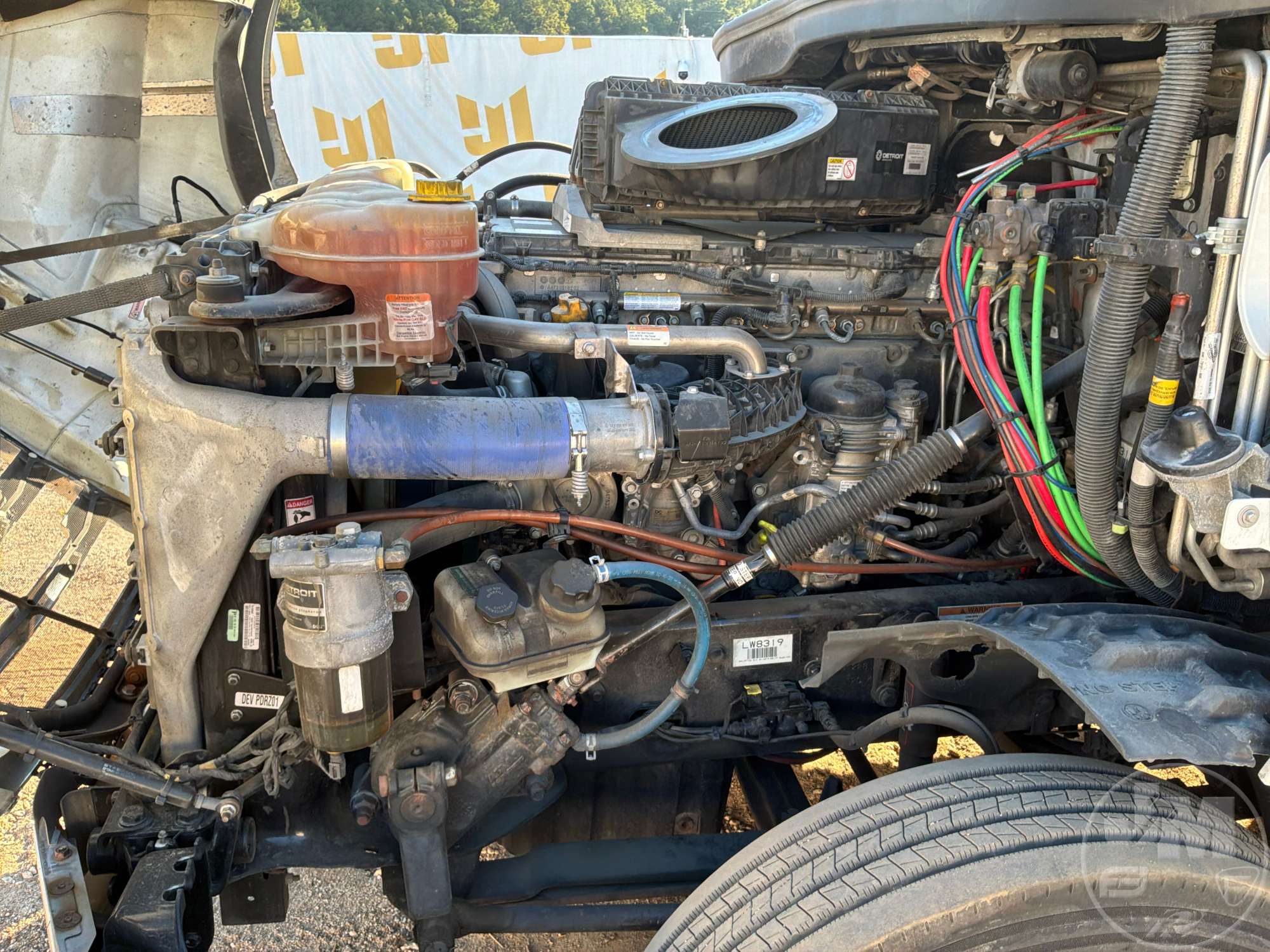 2020 Freightliner CASCADIA