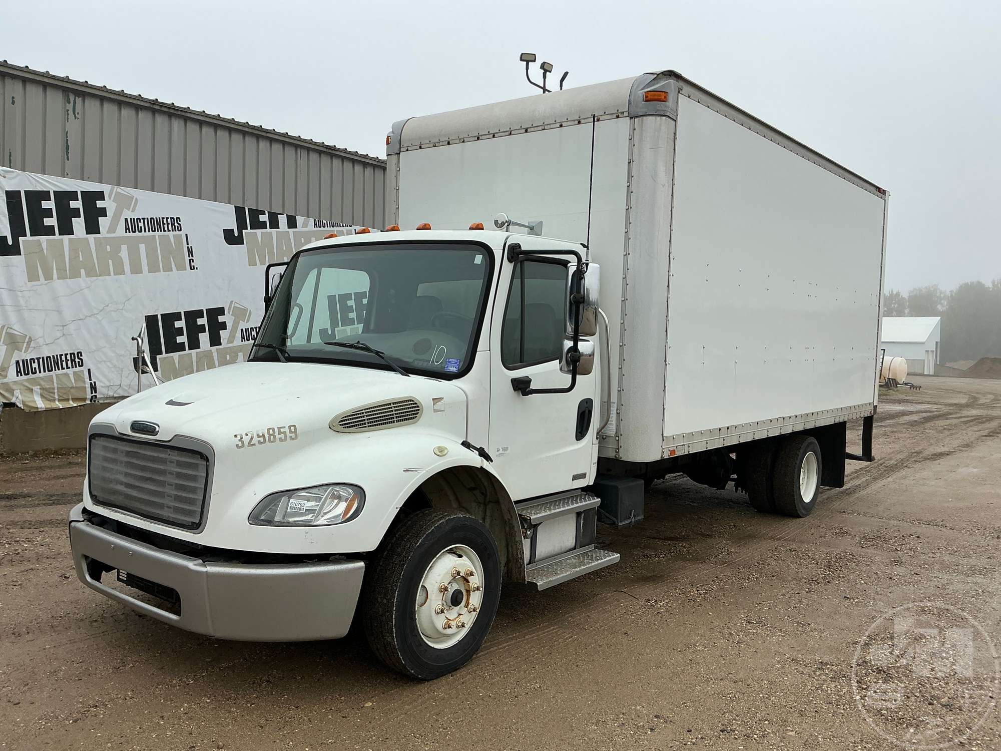 2010 Freightliner M2