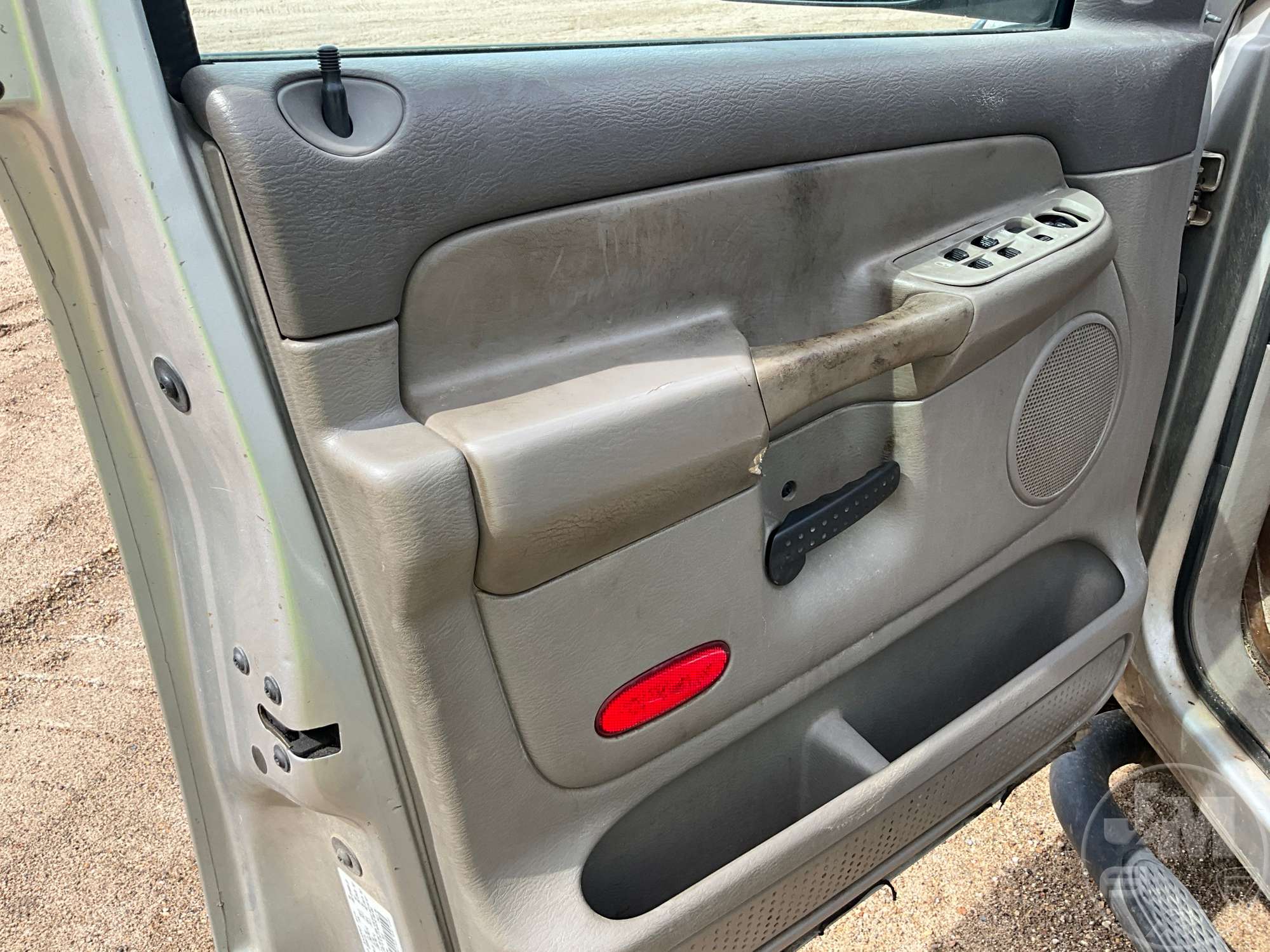 2004 Dodge RAM SLT