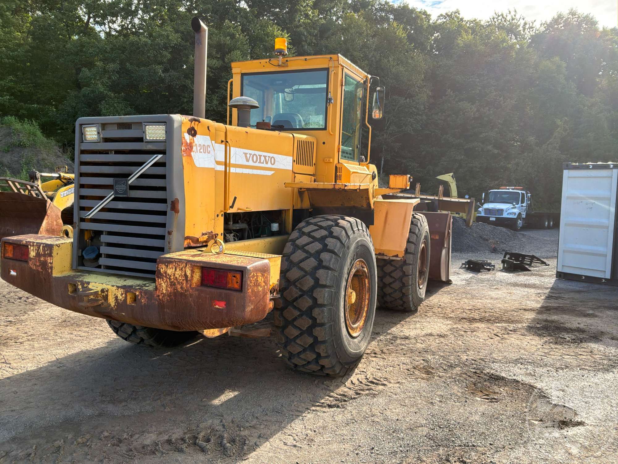 1999 Volvo L120C