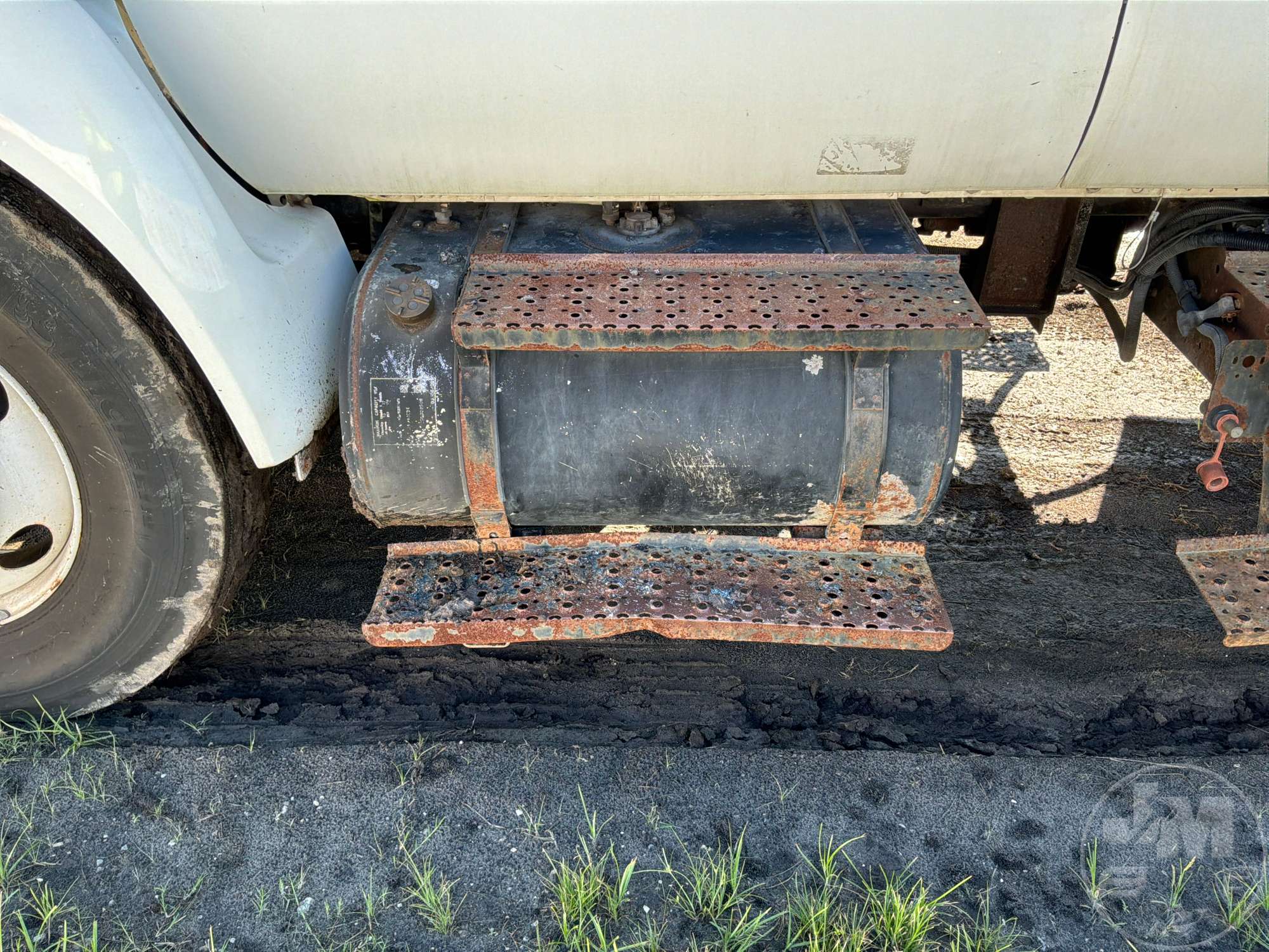 2009 Ford F-650XL SD CREW CAB
