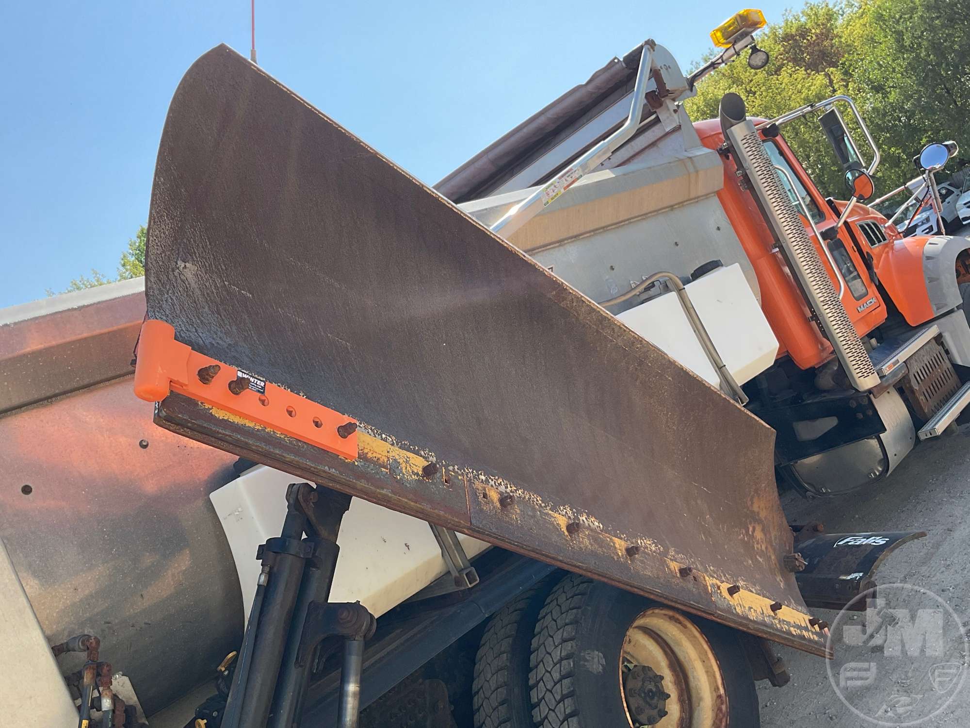 2014 Mack GU GRANITE