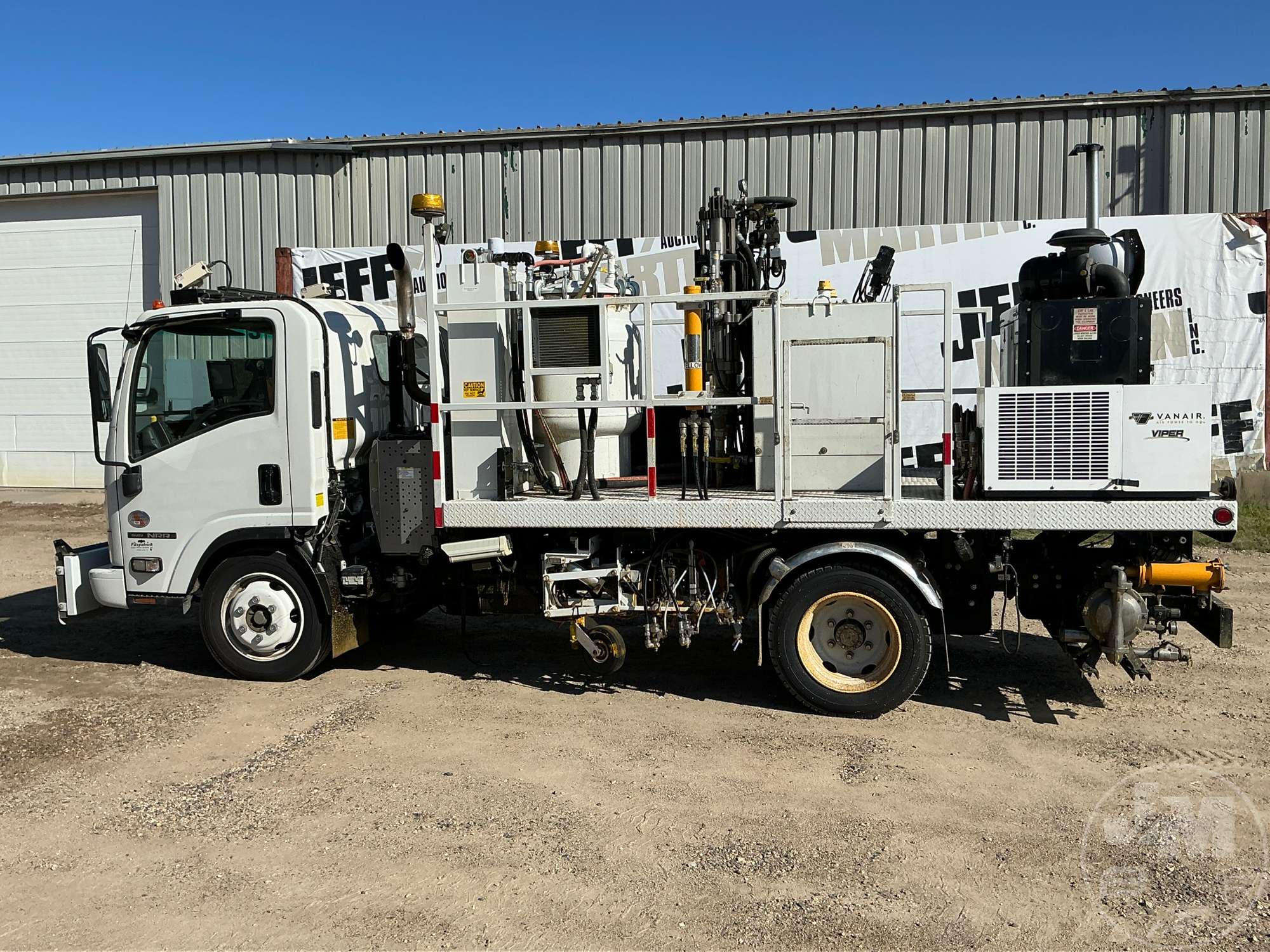 2012 Isuzu NRR