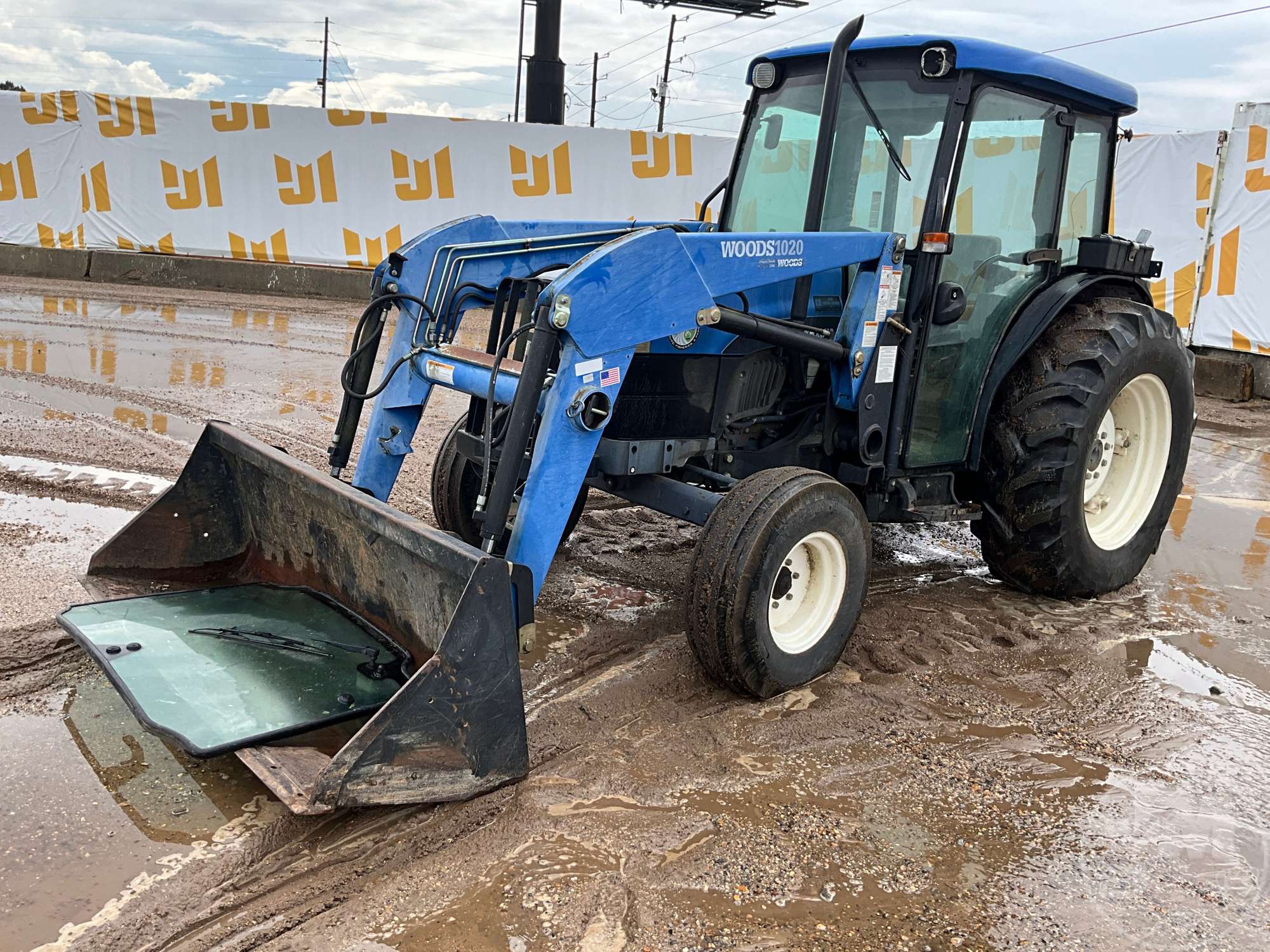  New Holland TN70D