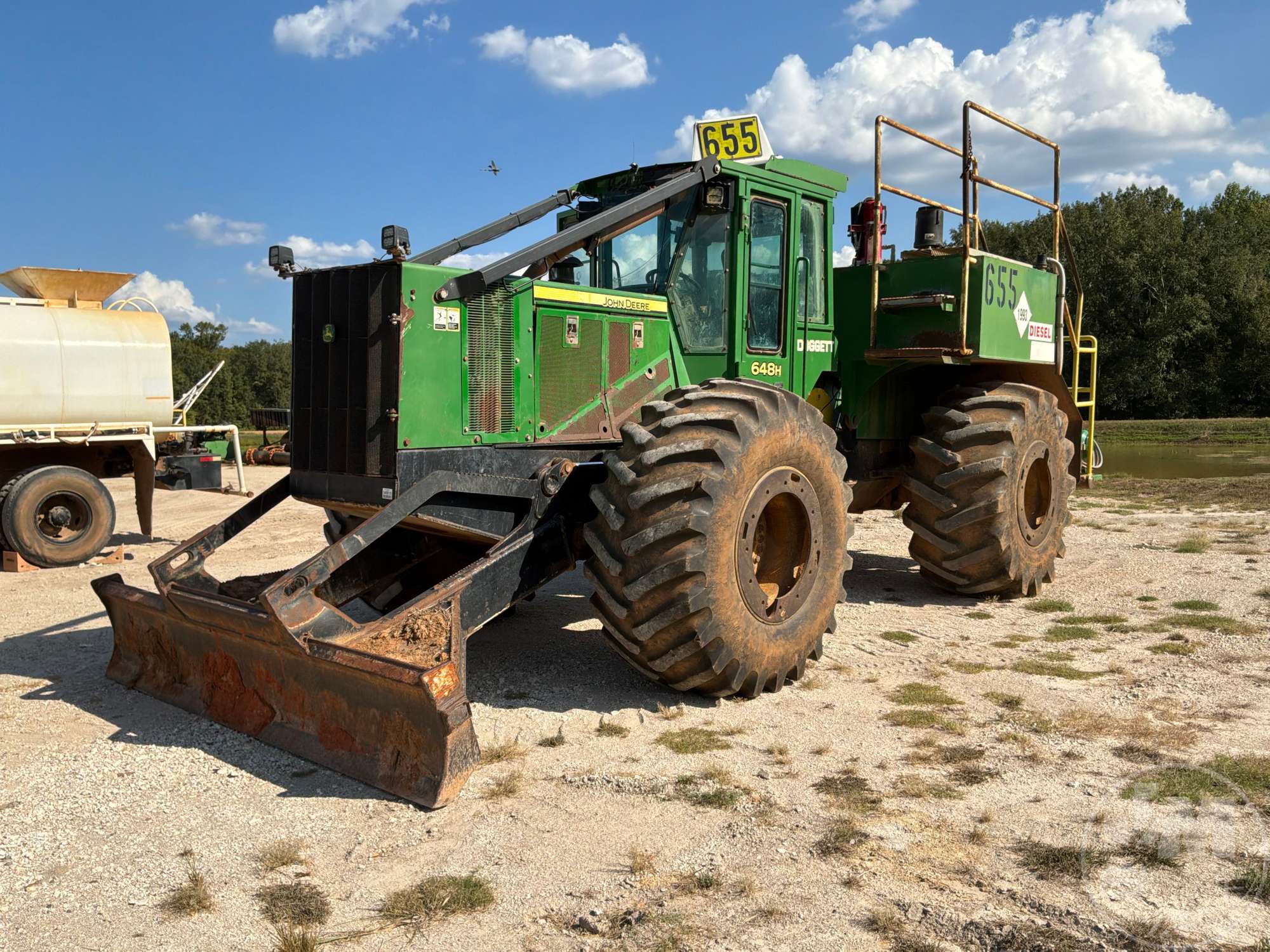 0 John Deere 648H