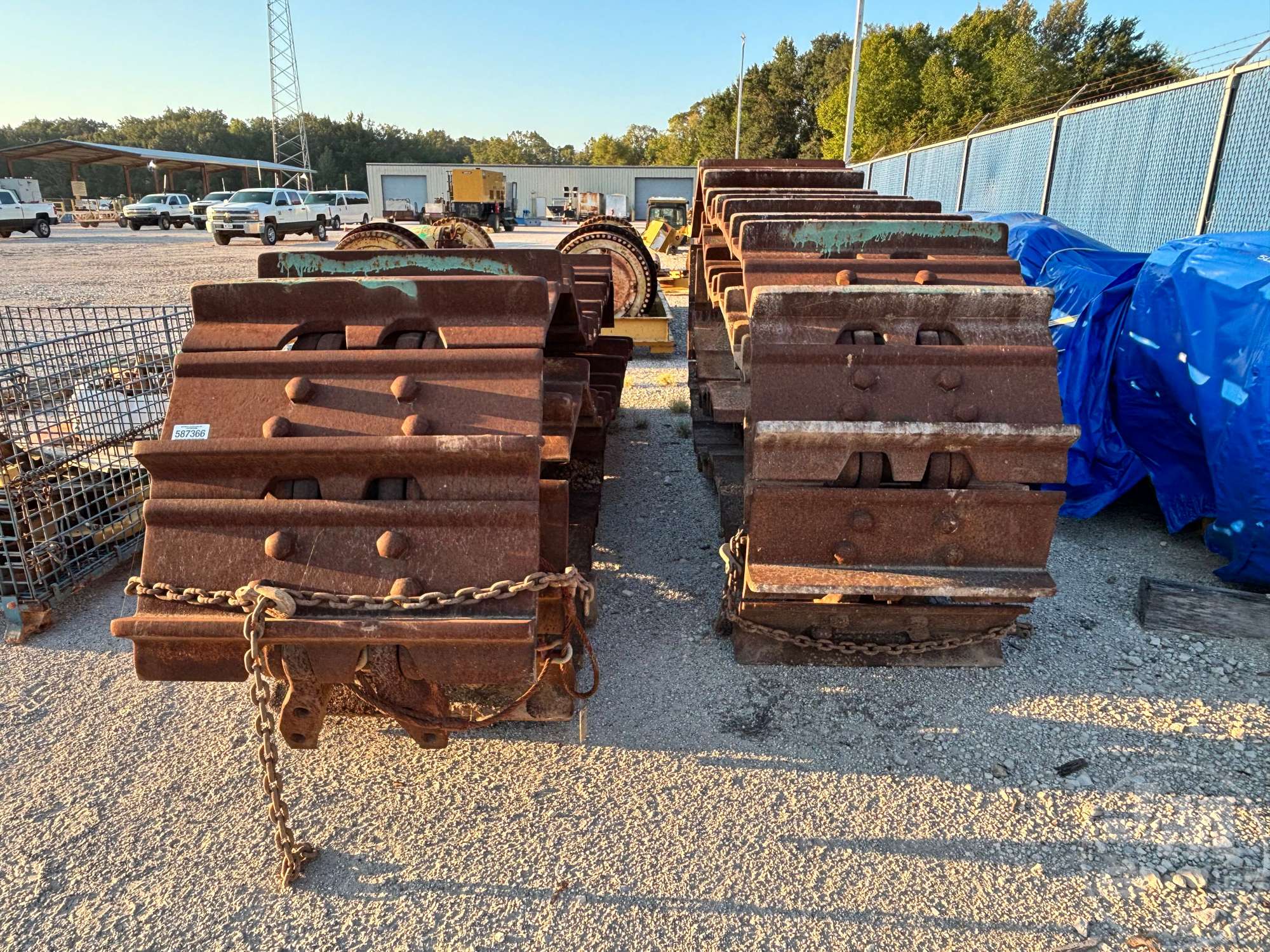 0 Caterpillar 32 INCH TRACKS TO FIT D11T