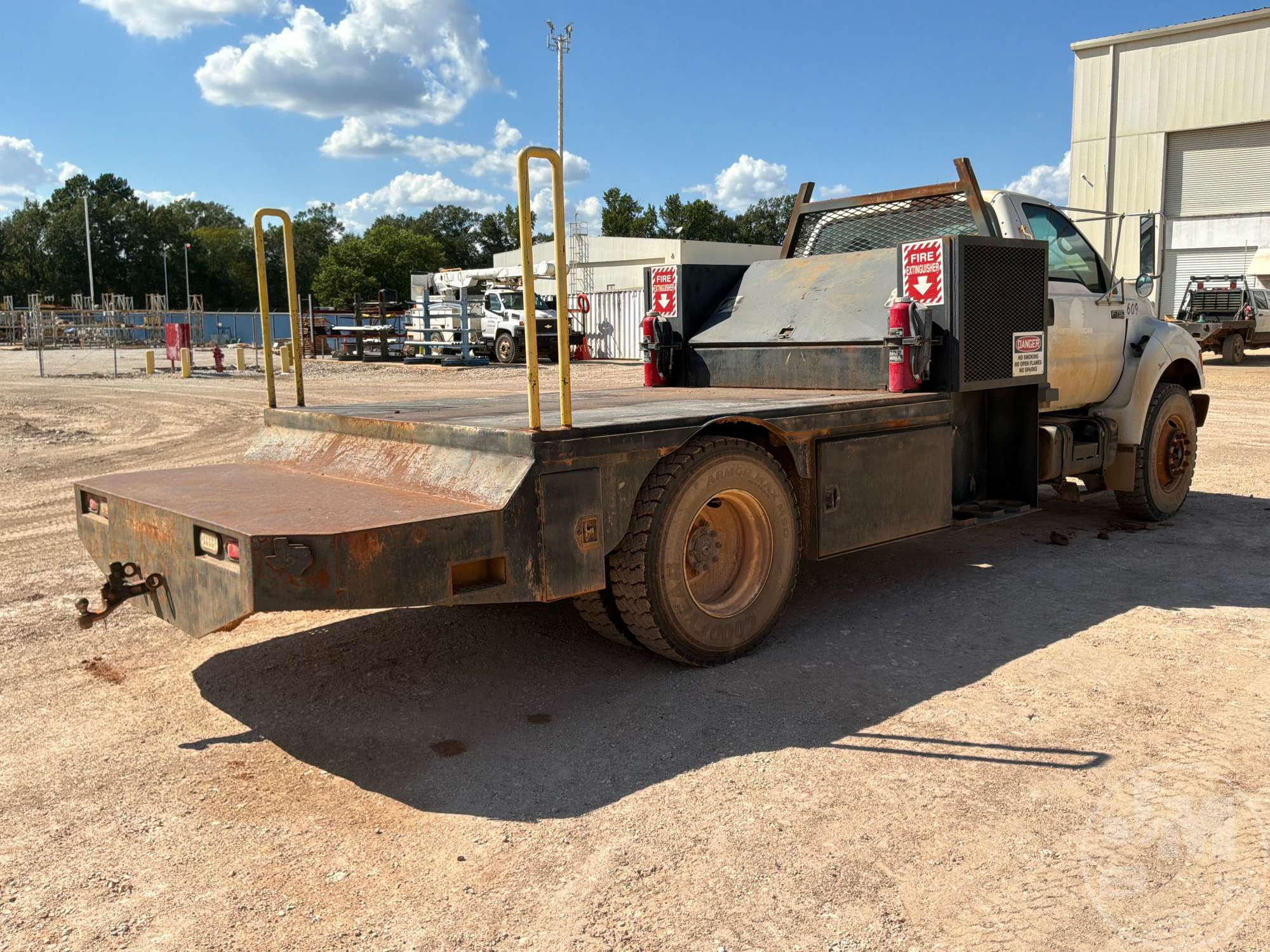 2002 Ford F750
