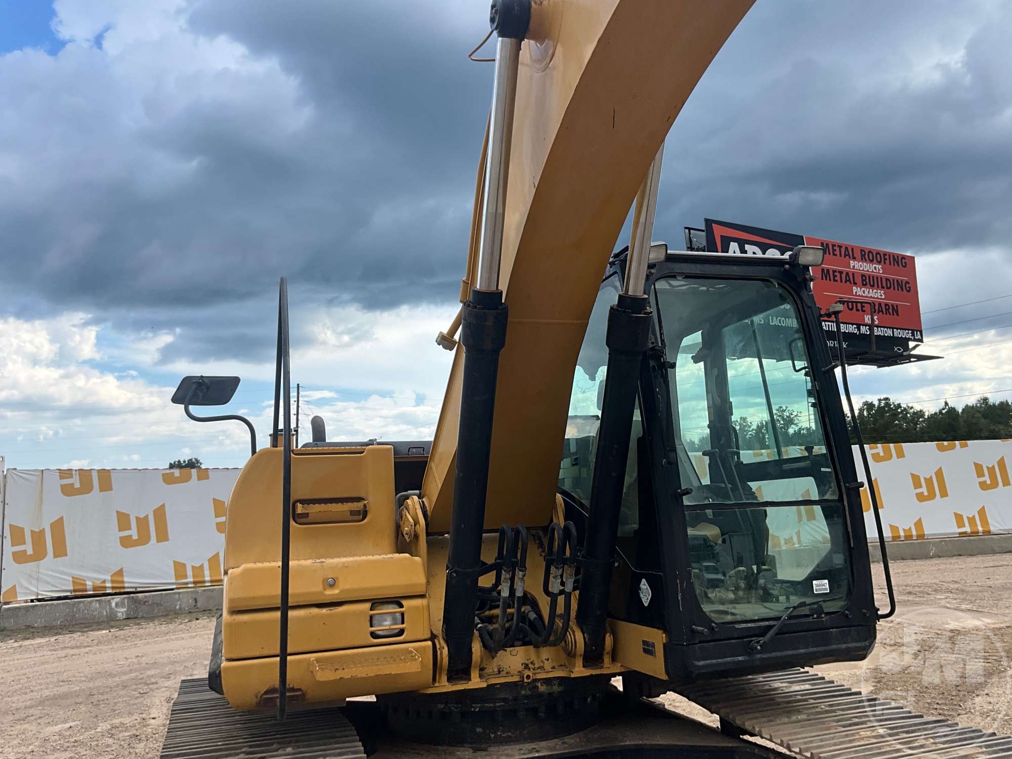 2011 Caterpillar 320DL