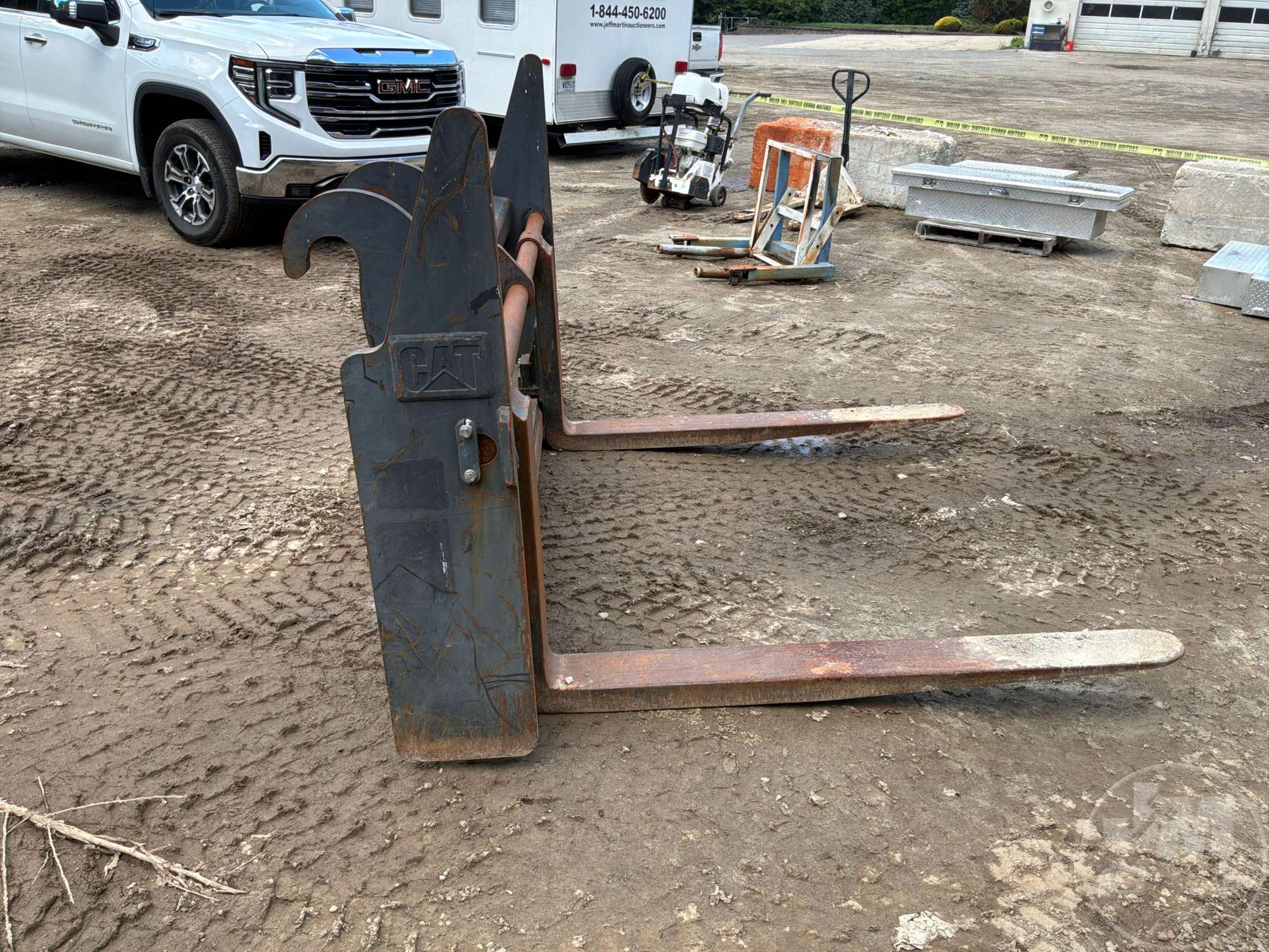 0 Caterpillar 60IN.
