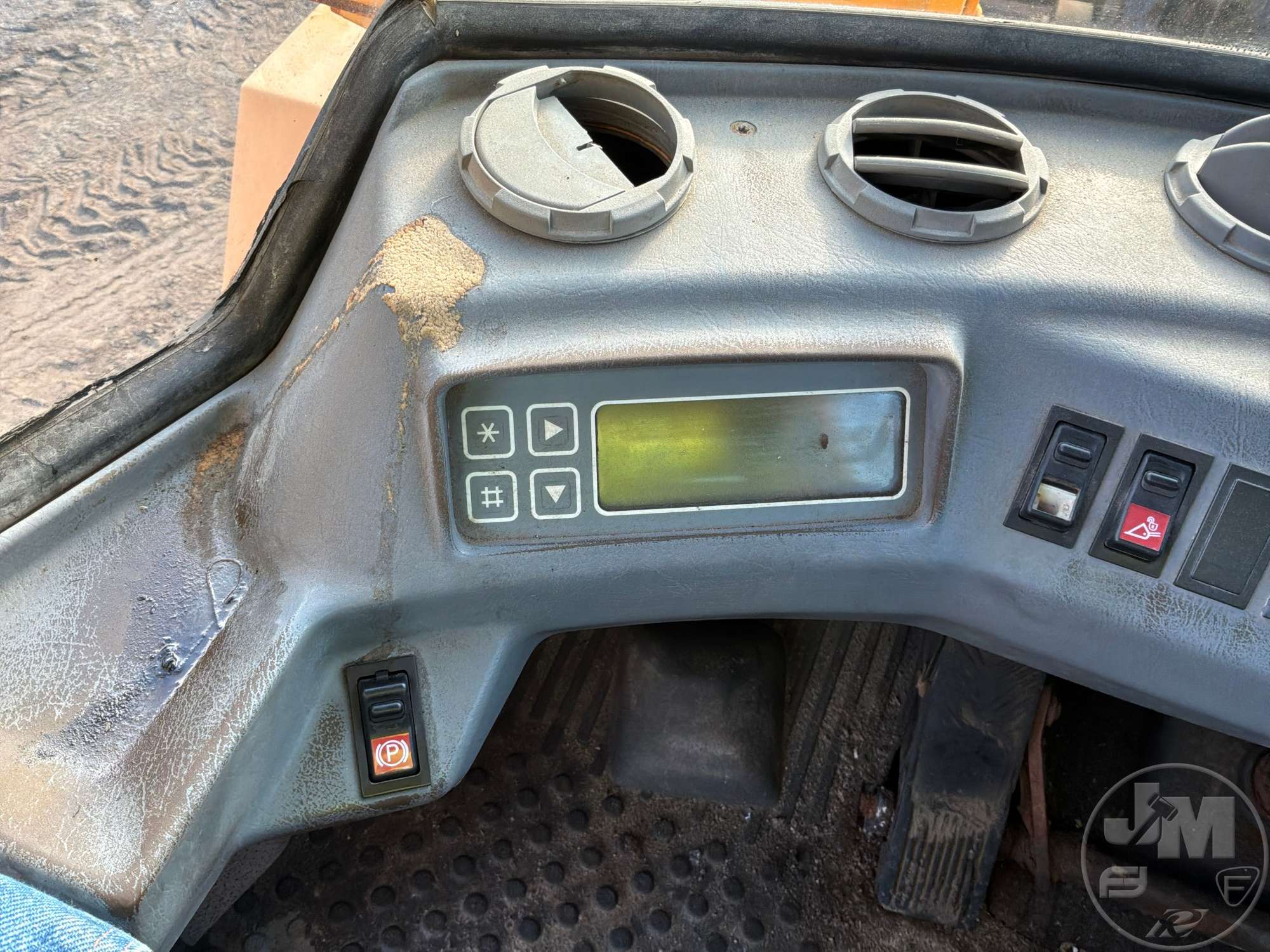 1999 Volvo L120C