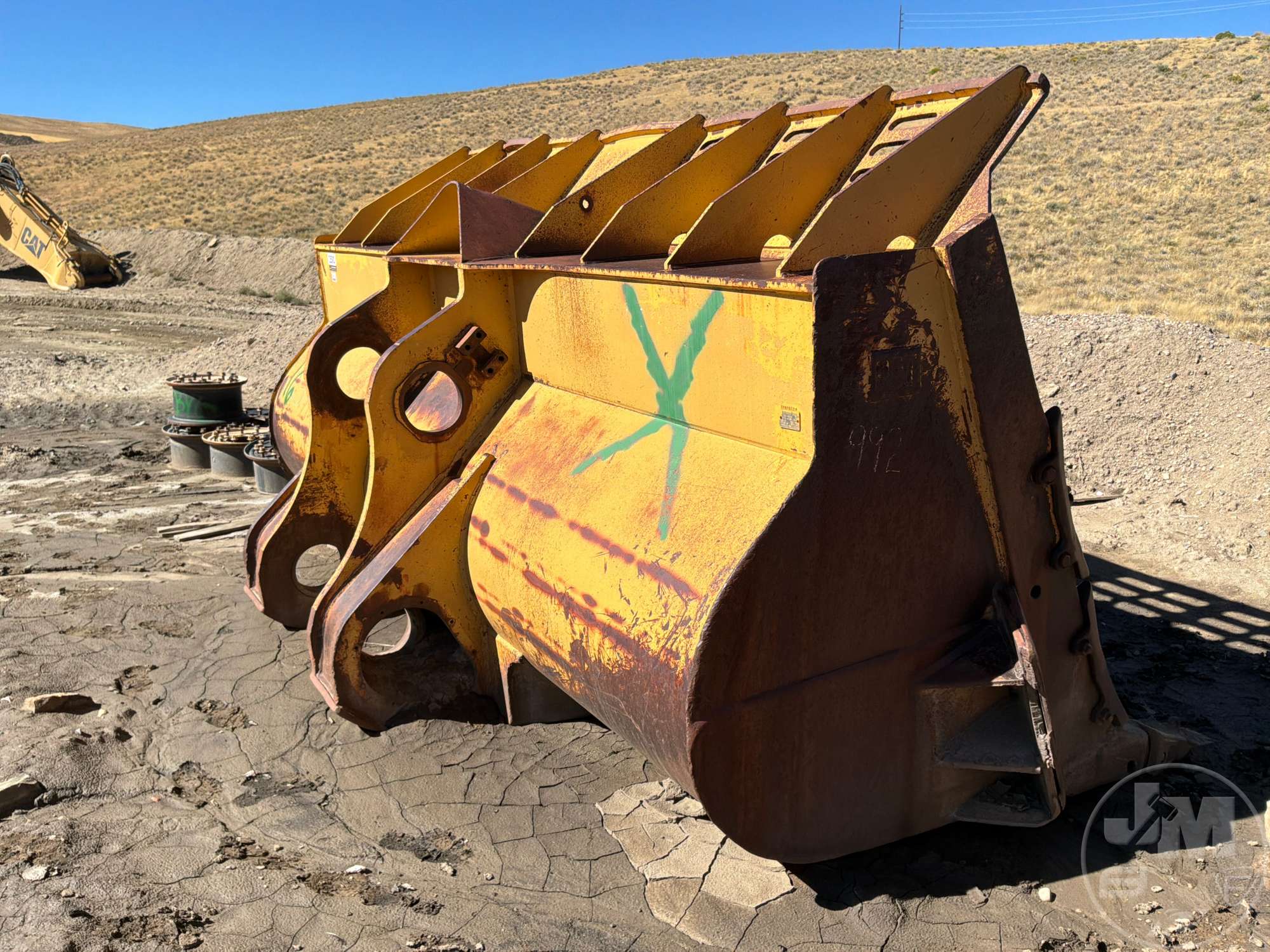0 Caterpillar 188 IN. SPADE NOSE BUCKET