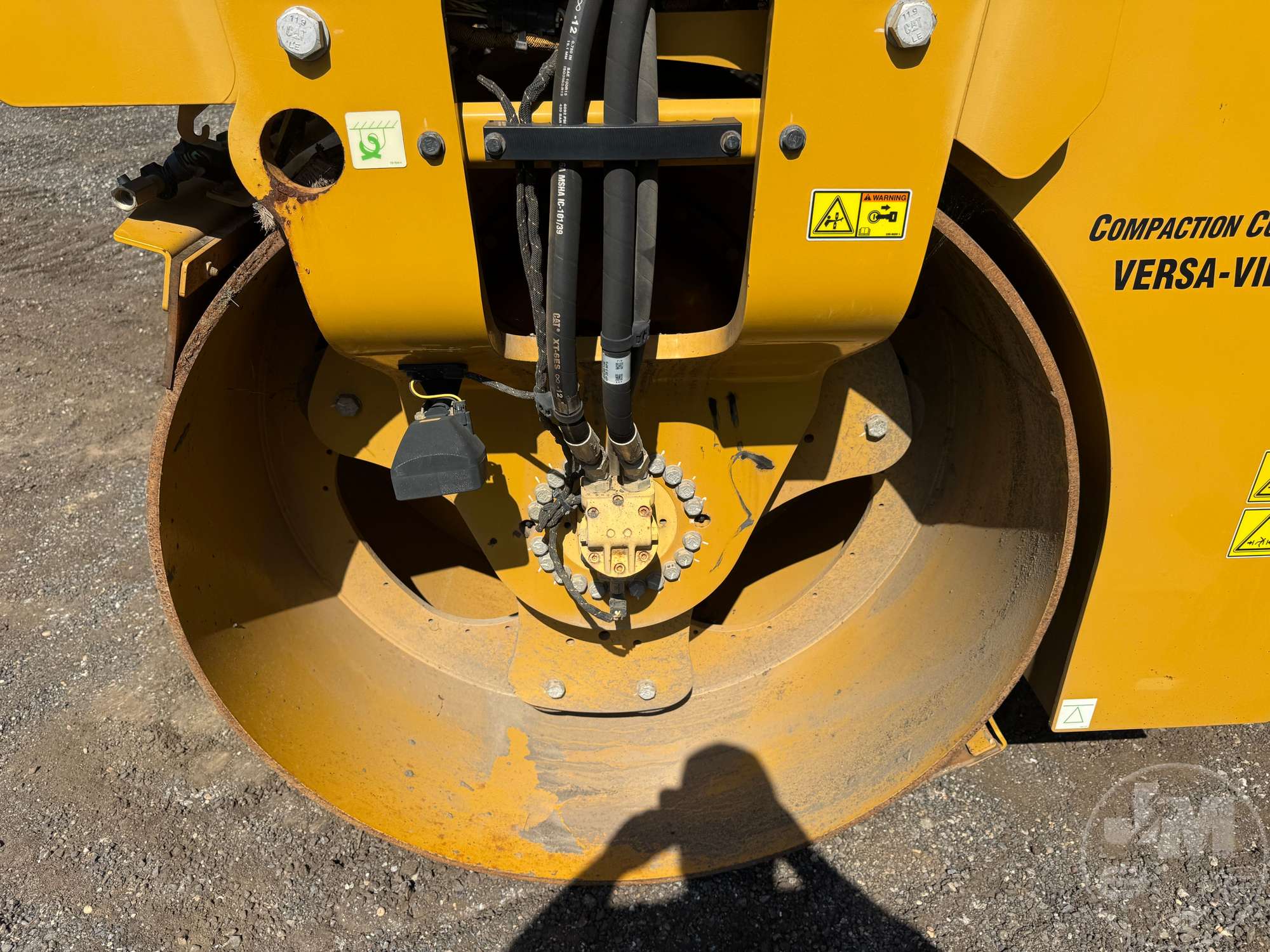 2016 Caterpillar CB54B