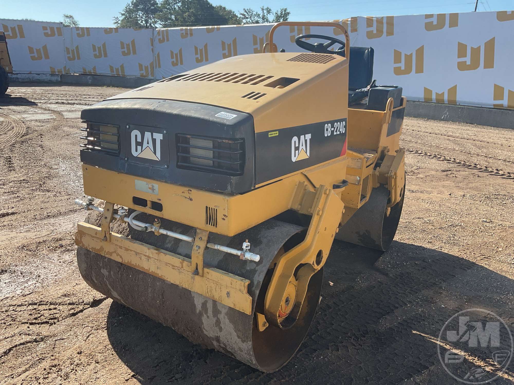 Photo of 1998 Caterpillar CB224C