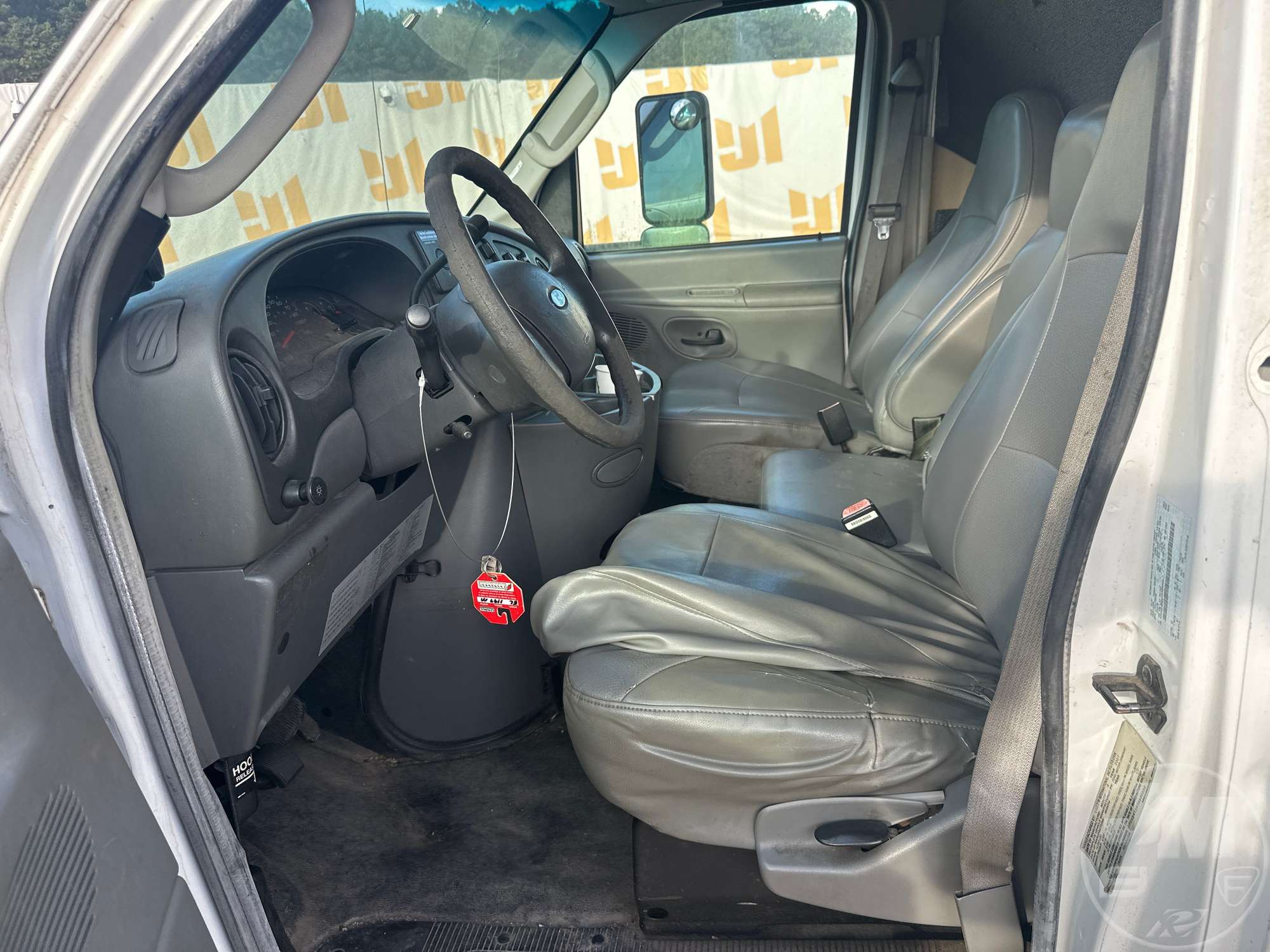 2007 Ford E-450