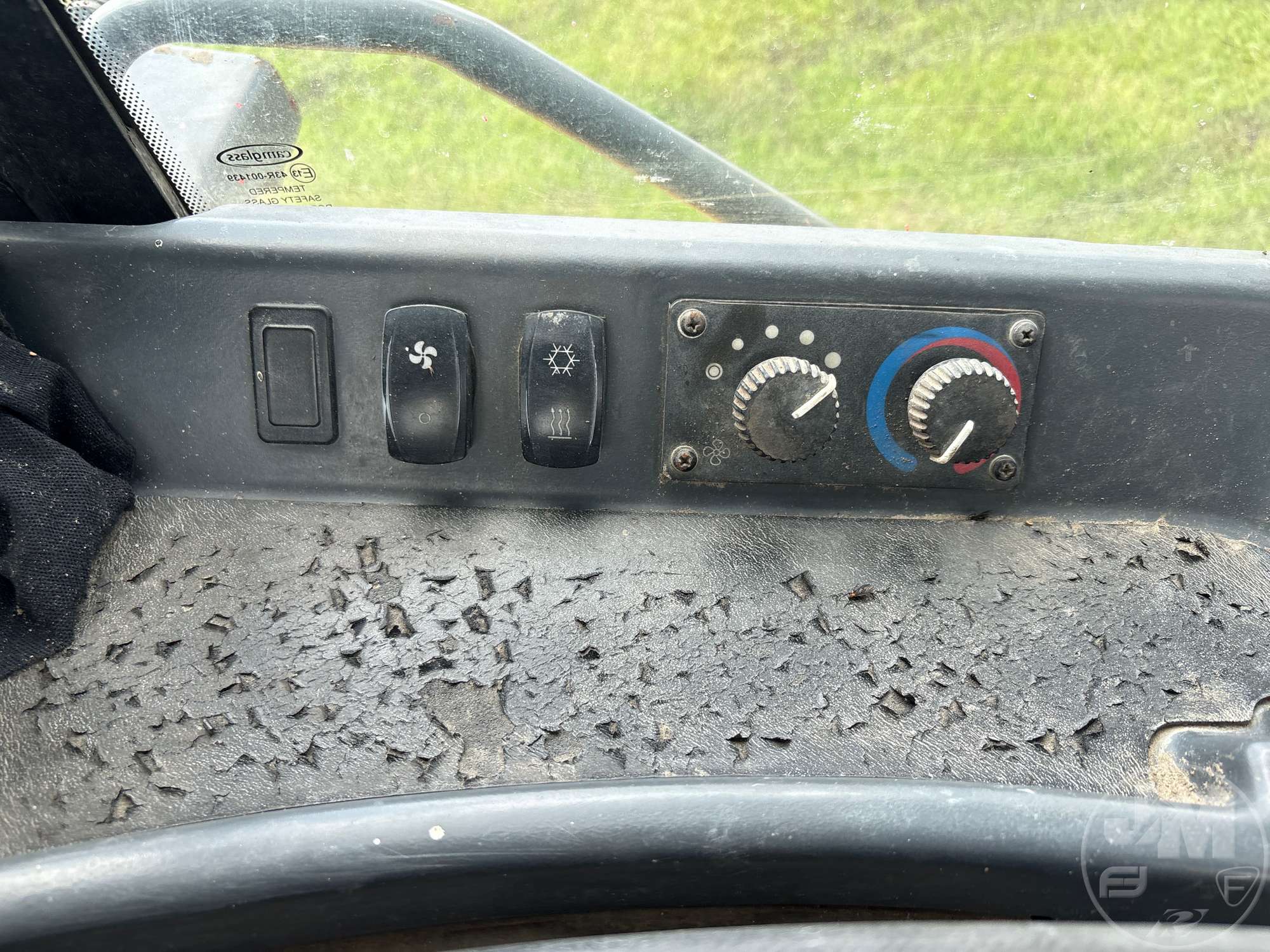 2019 John Deere 750K LGP