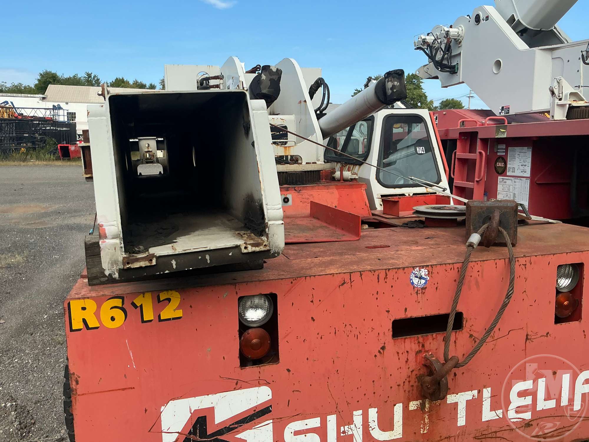 2003 Shuttlelift 5560B