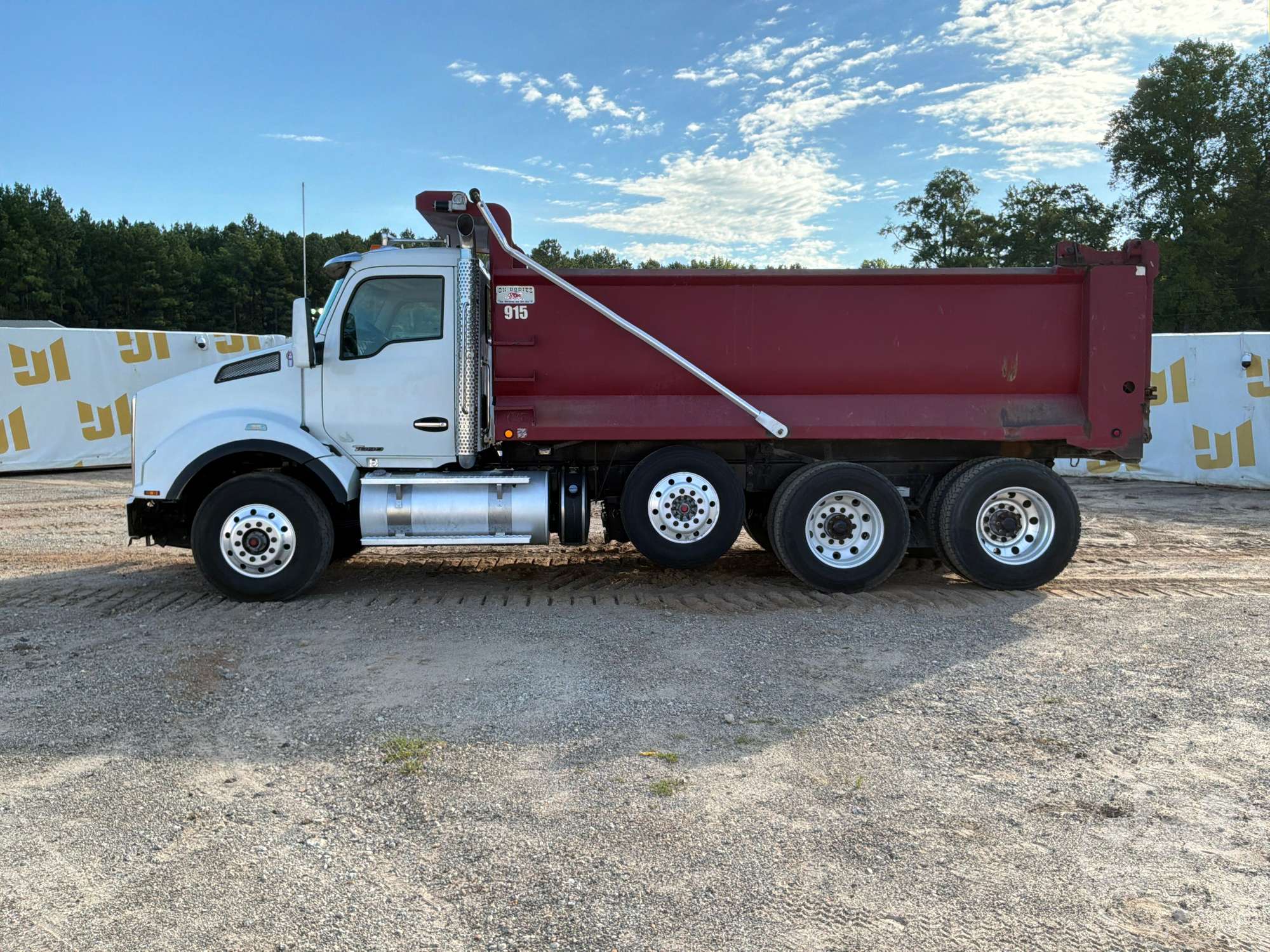 2016 Kenworth T880