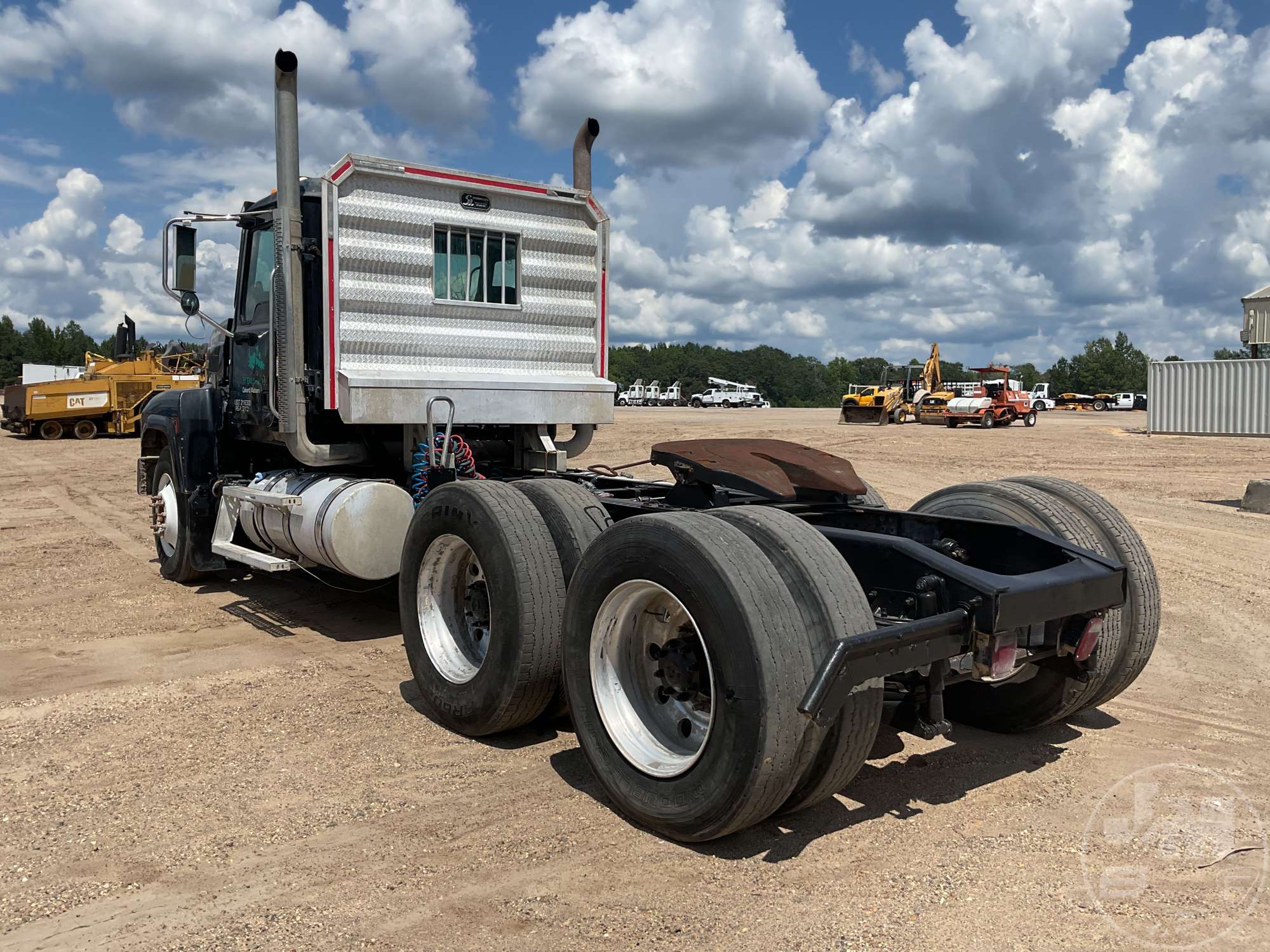 2014 Mack CHU PINNACLE