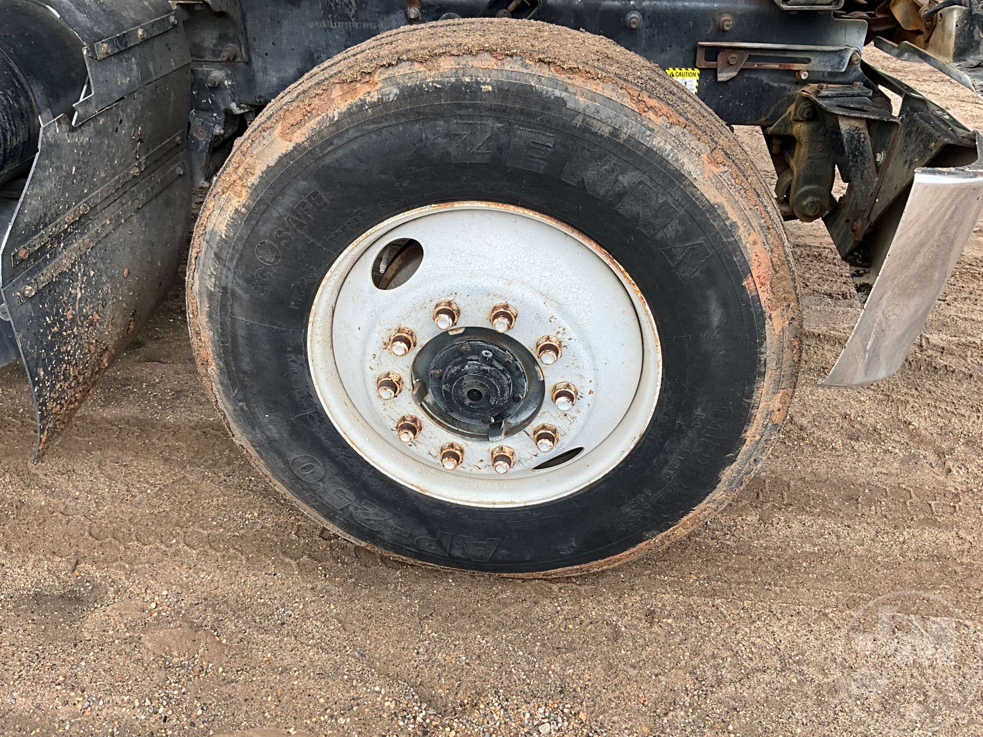 1997 Mack CH 613