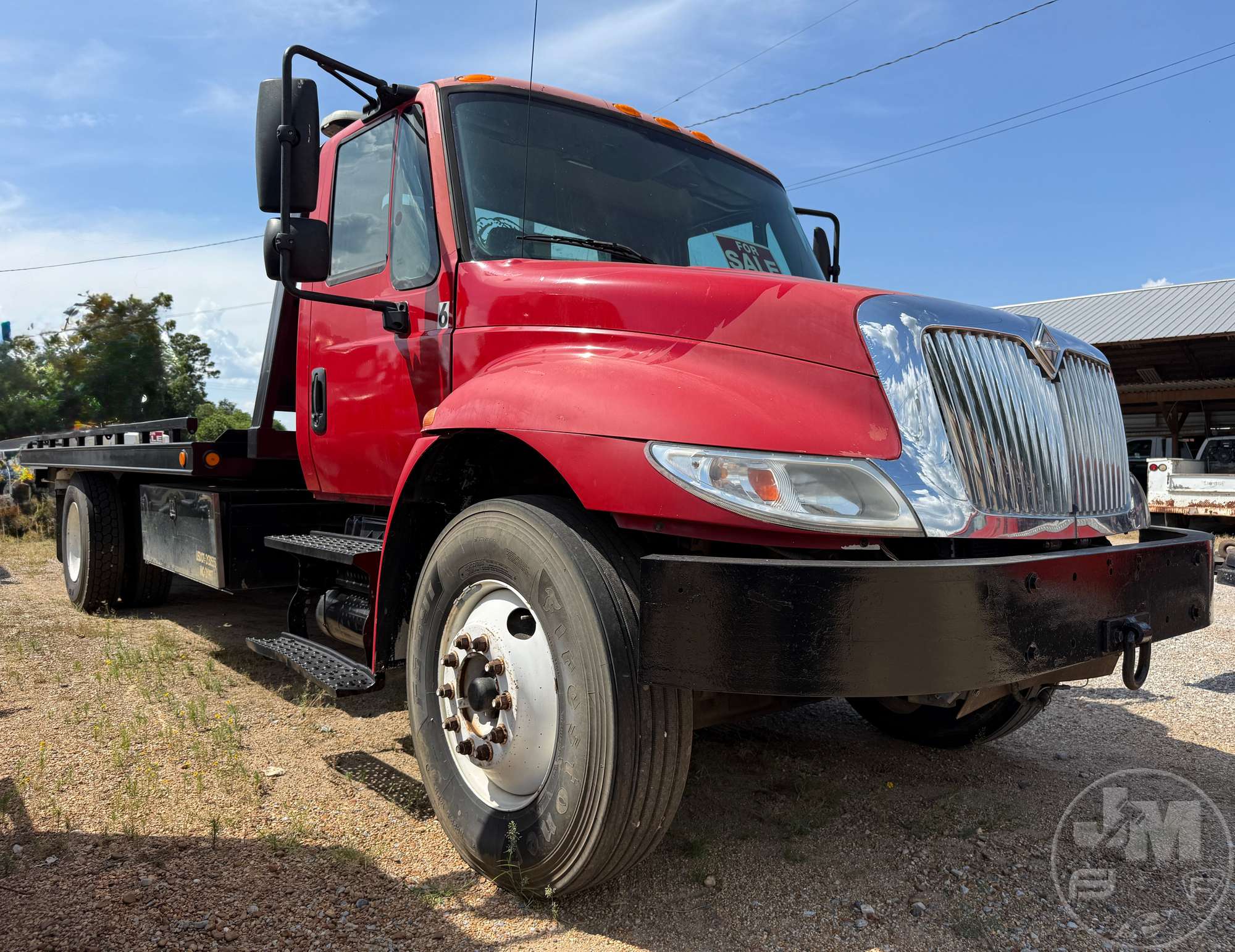 Photo of 2006 International 4300 SBA 4X2