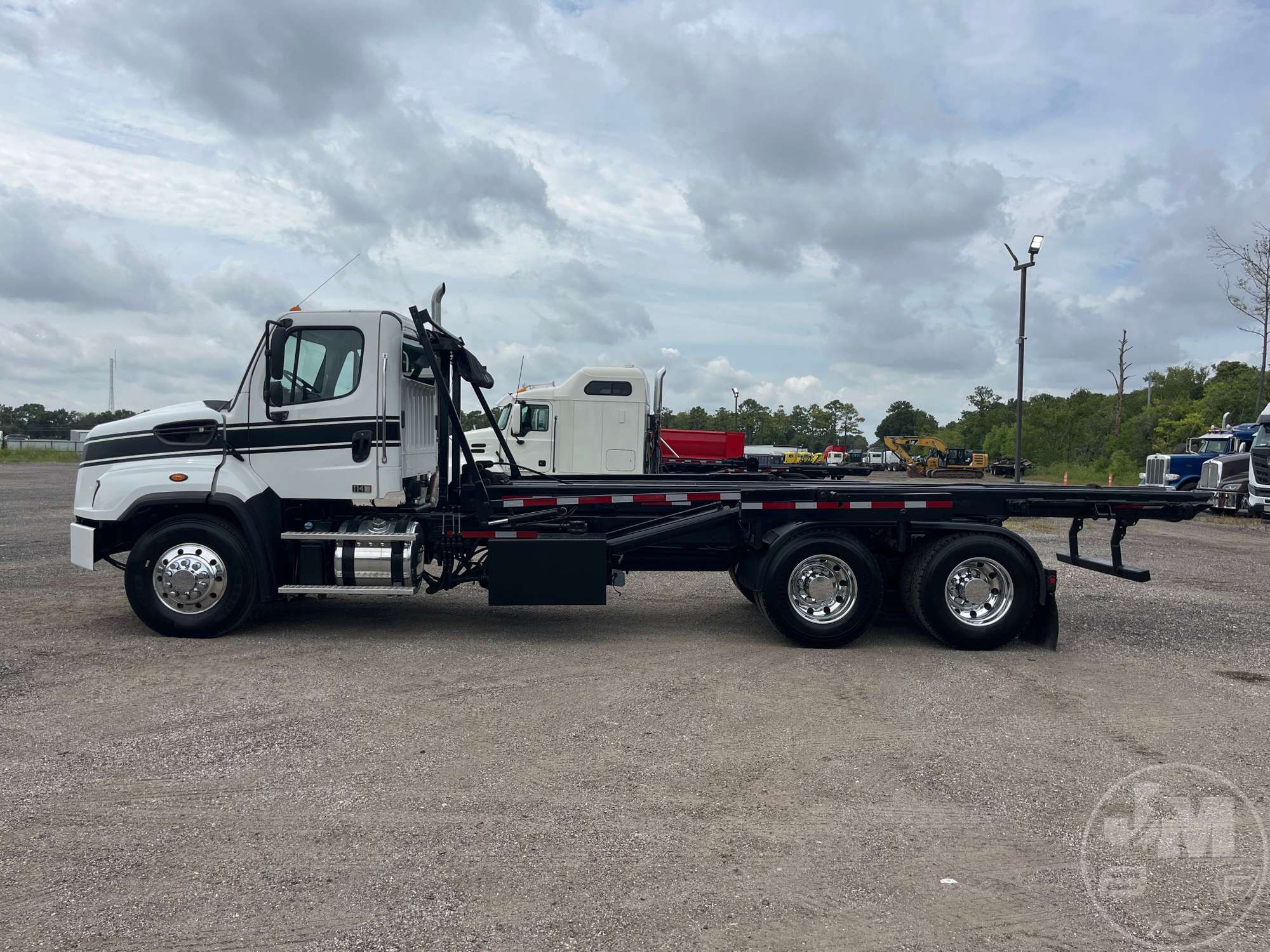 2014 Freightliner 114SD
