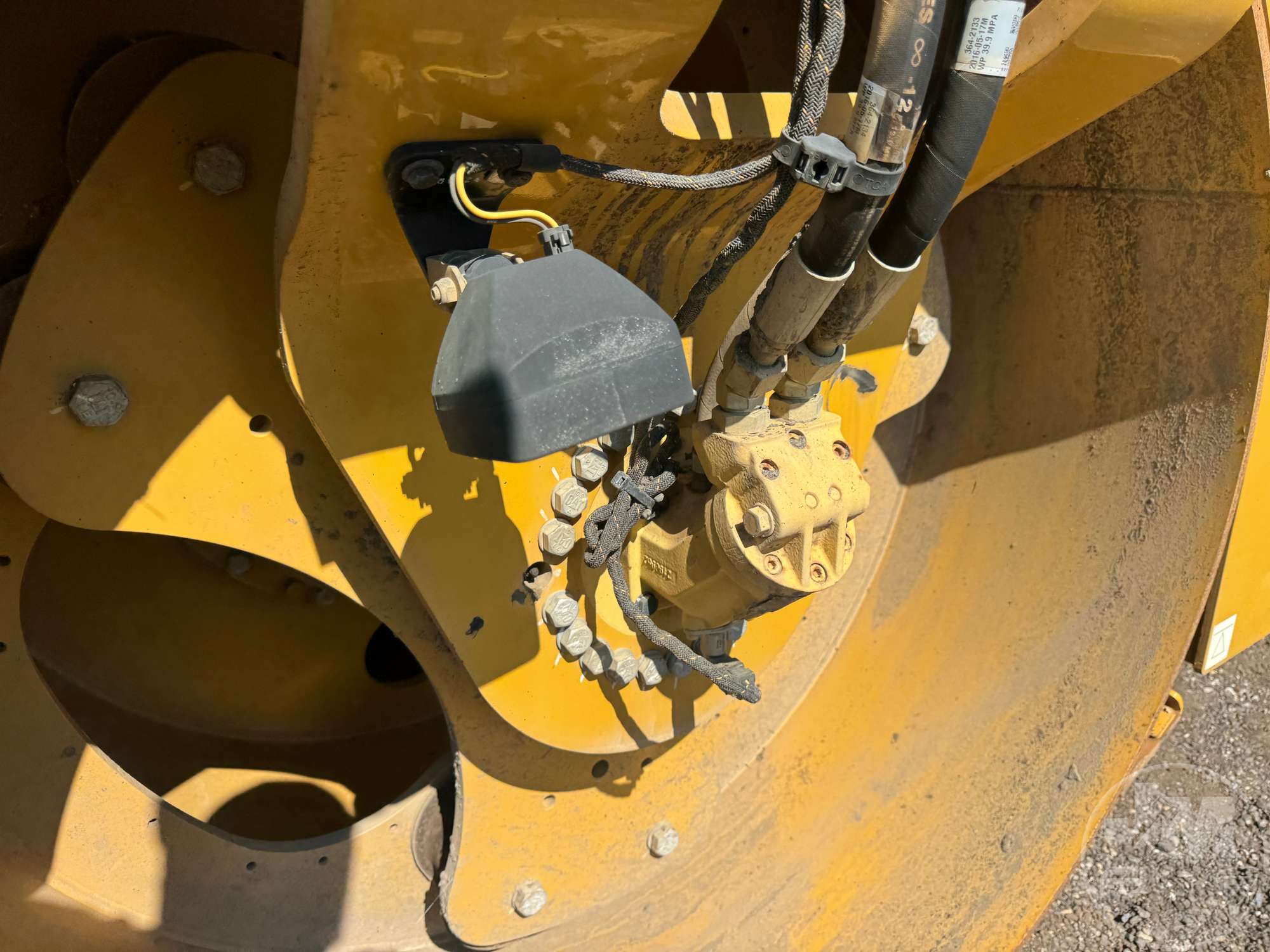 2016 Caterpillar CB54B