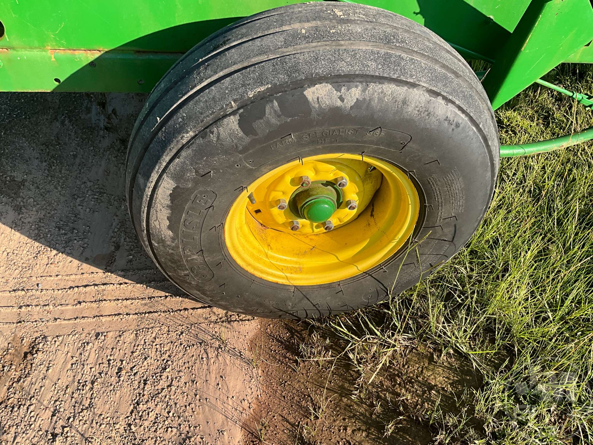 0 John Deere 348T-14X18