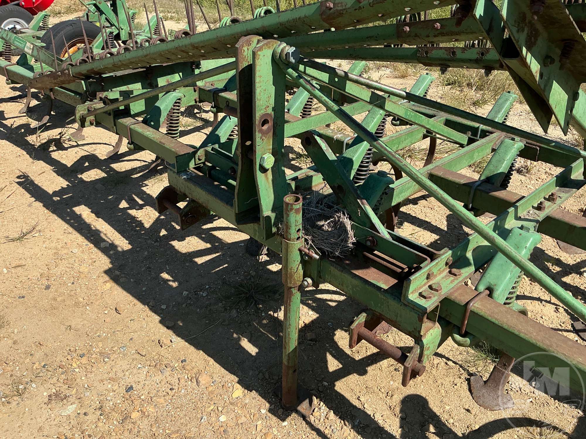 0 John Deere E1100 3 SECTION