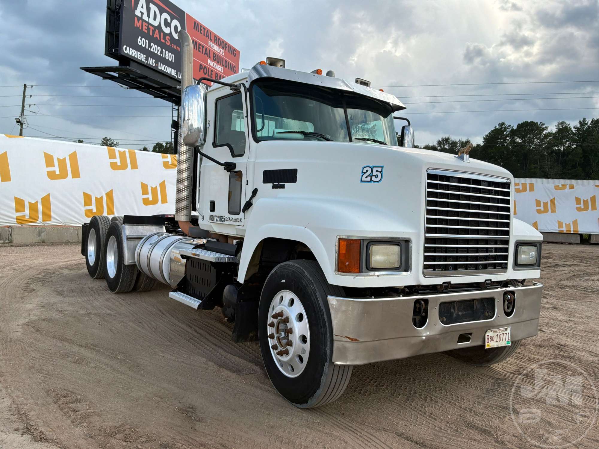 2016 Mack CHU PINNACLE